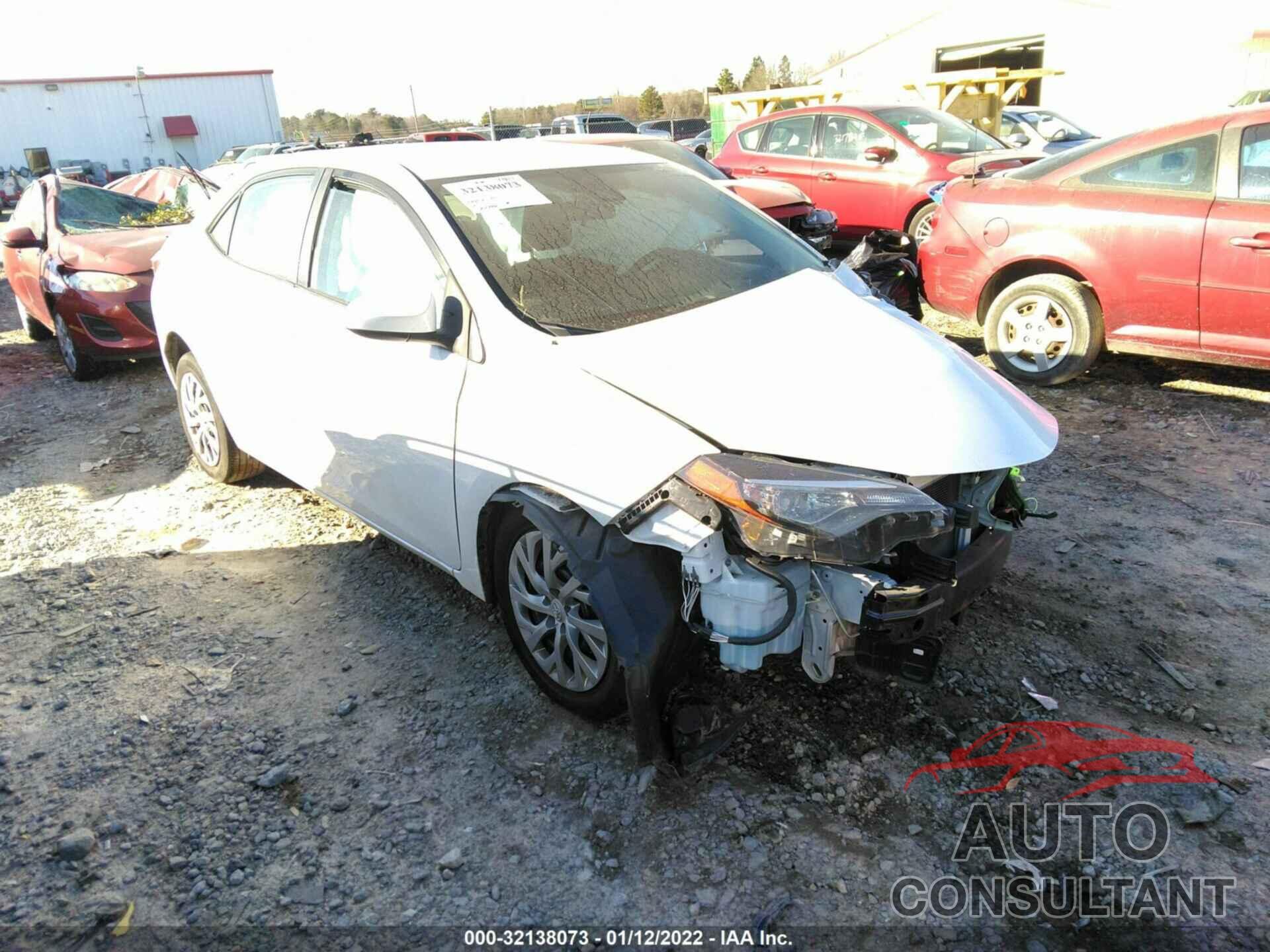 TOYOTA COROLLA 2018 - 2T1BURHE5JC034119
