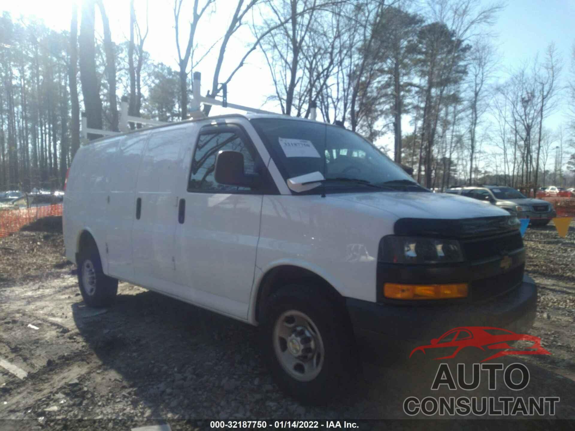 CHEVROLET EXPRESS CARGO VAN 2020 - 1GCWGAFP5L1242216