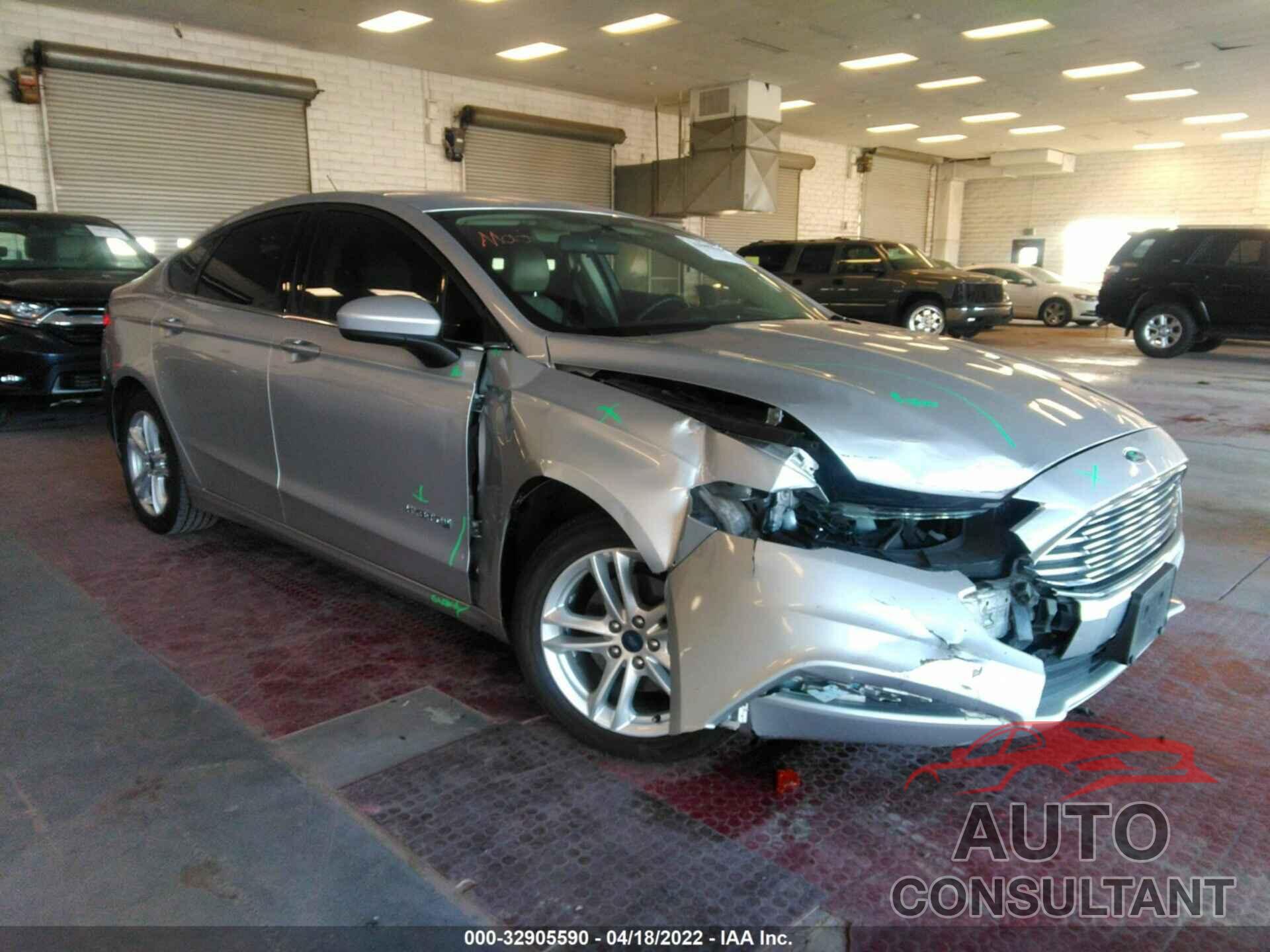 FORD FUSION HYBRID 2018 - 3FA6P0LU2JR173806