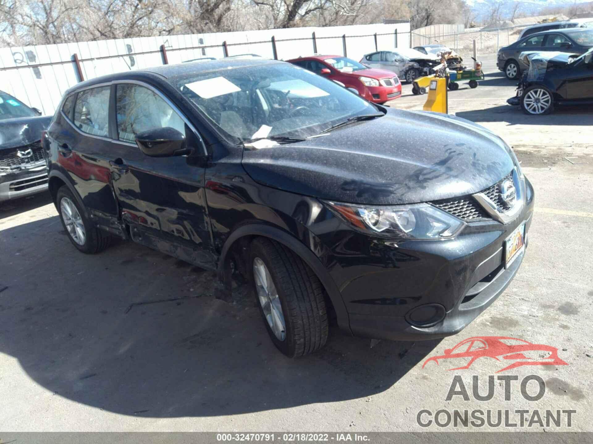 NISSAN ROGUE SPORT 2017 - JN1BJ1CR6HW121004