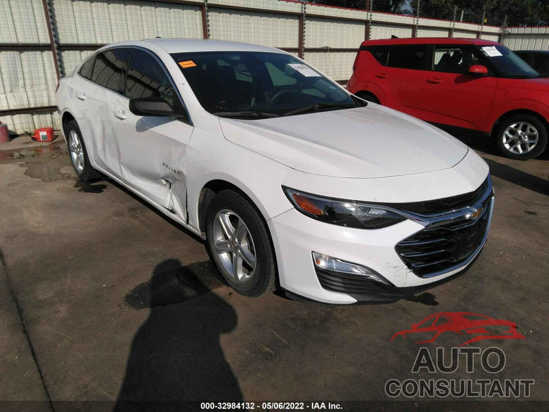 CHEVROLET MALIBU 2020 - 1G1ZB5ST4LF014807