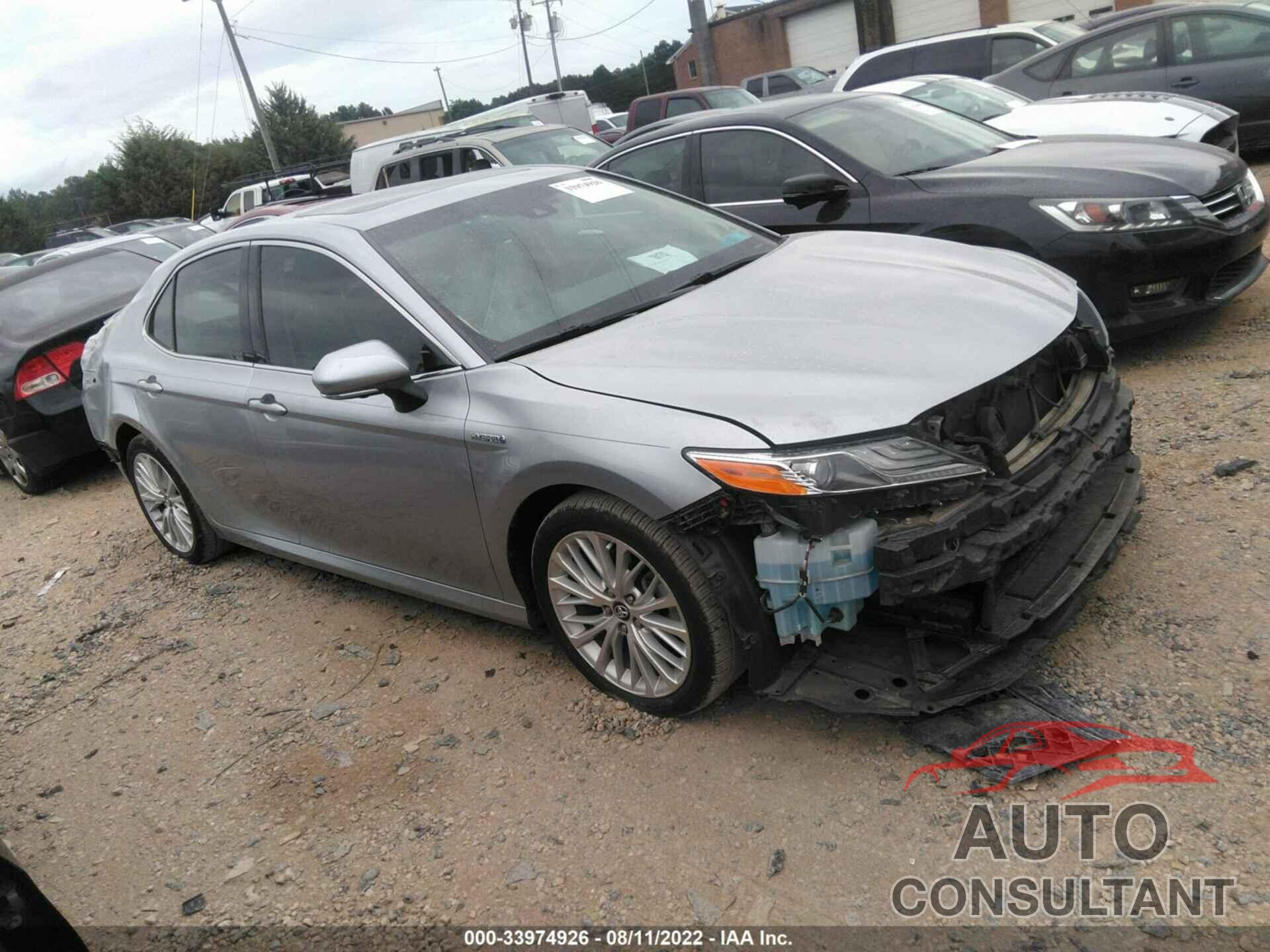 TOYOTA CAMRY 2018 - 4T1B21HK3JU505714