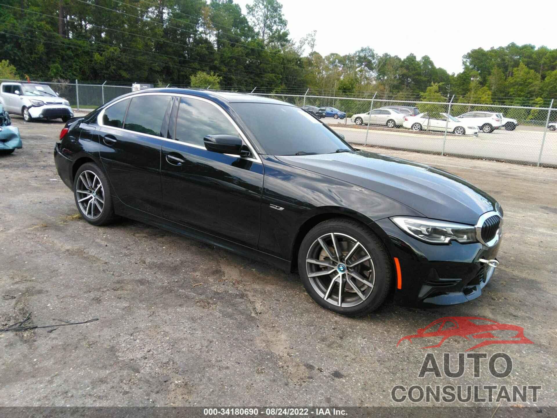 BMW 3 SERIES 2022 - 3MW5P7J0XN8C43348