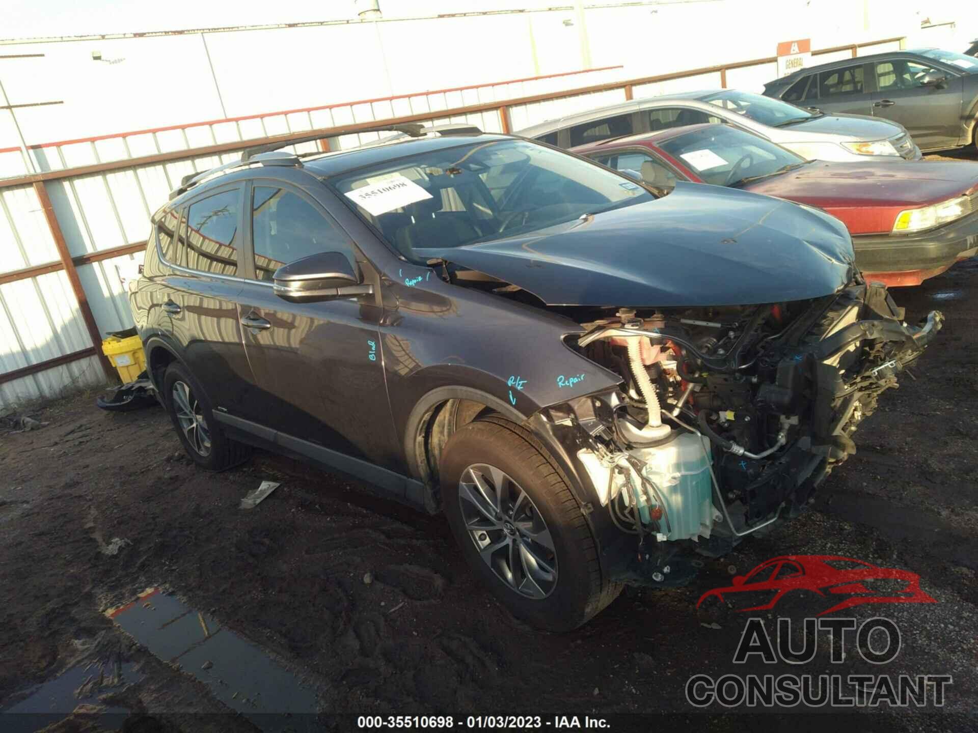 TOYOTA RAV4 2018 - JTMRJREV7JD227340