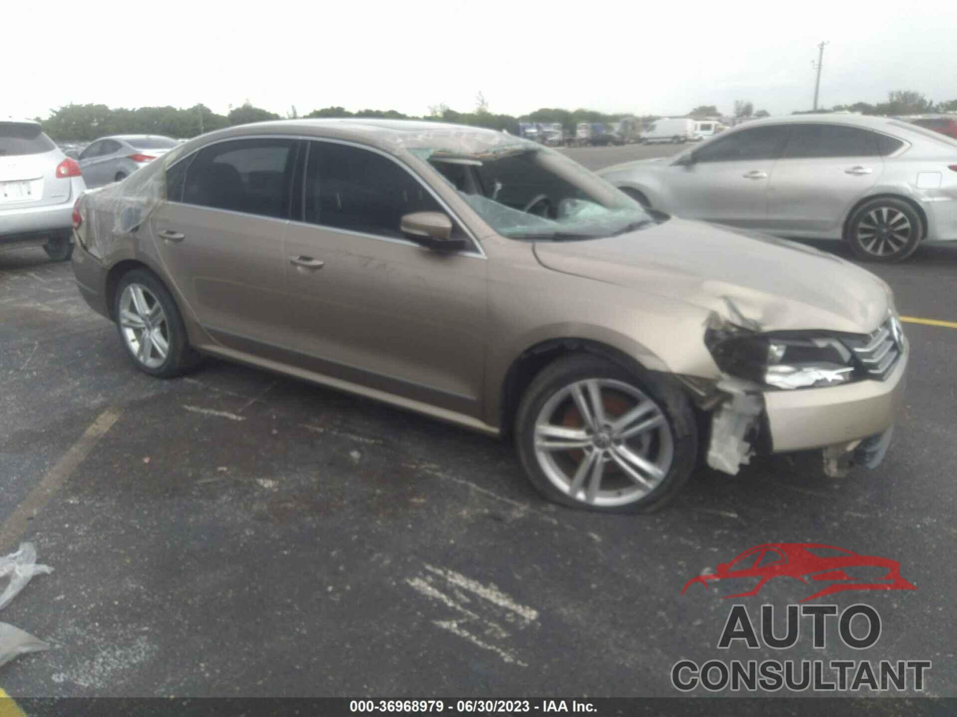 VOLKSWAGEN PASSAT 2015 - 1VWCV7A37FC034327