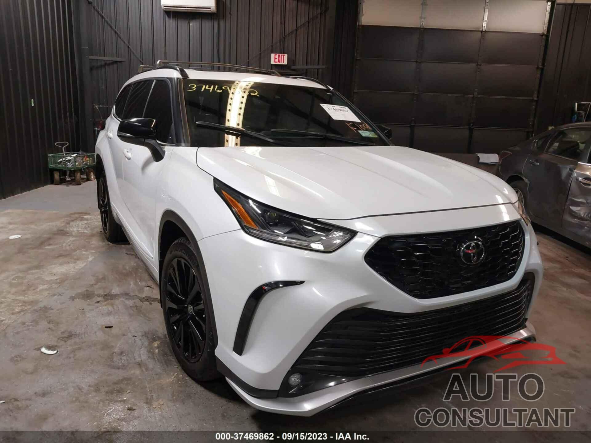 TOYOTA HIGHLANDER 2023 - 5TDKDRBH3PS012347