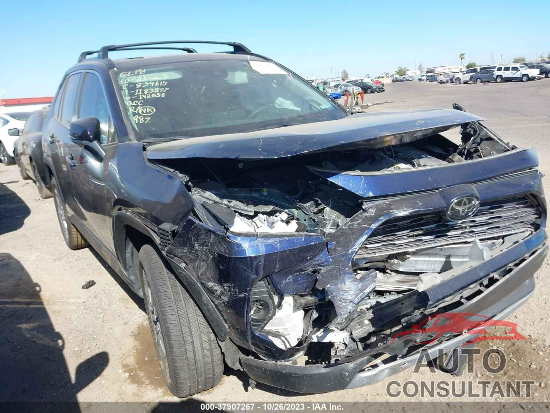 TOYOTA RAV4 2021 - 2T3Y1RFV3MW142058