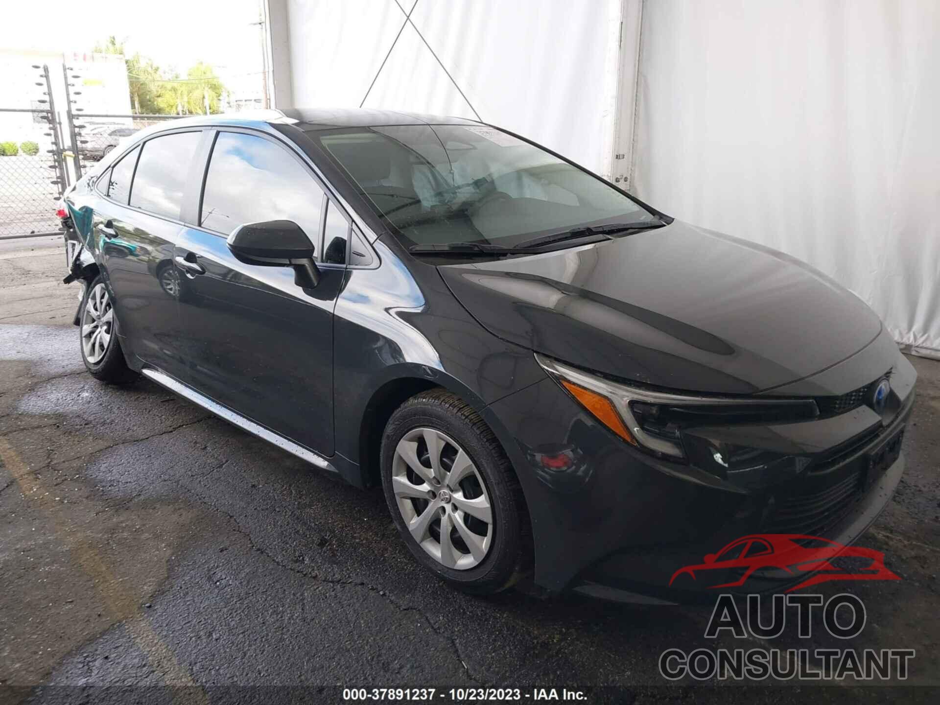 TOYOTA COROLLA 2023 - JTDBCMFE0P3023460