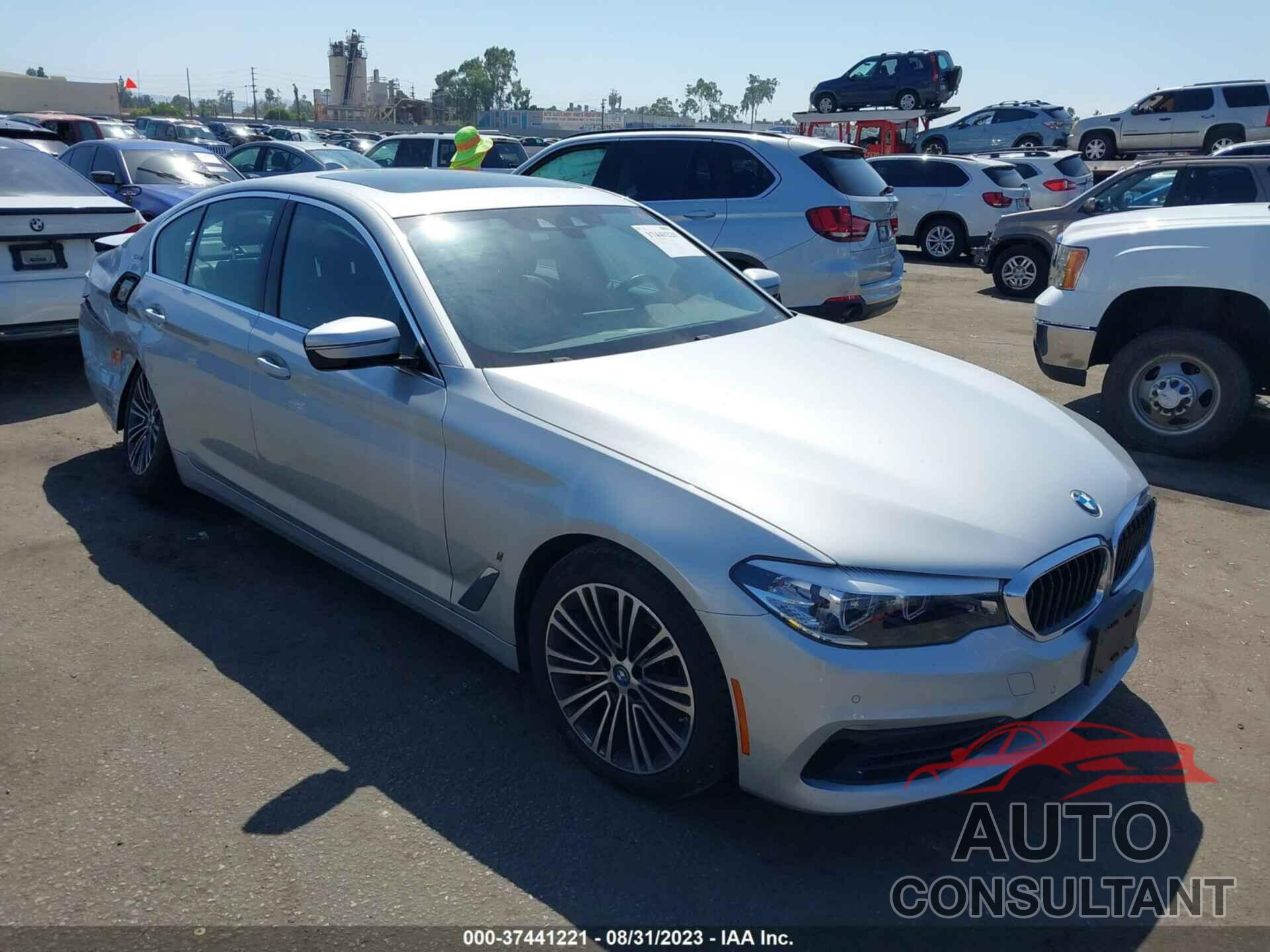 BMW 5 SERIES 2019 - WBAJA9C52KB398622