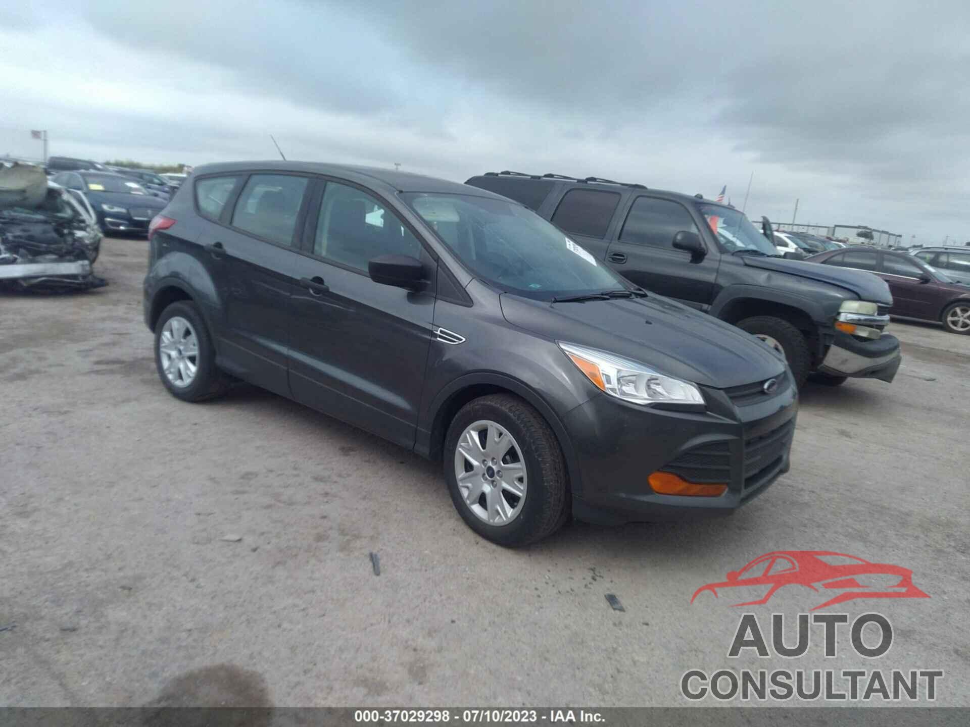 FORD ESCAPE 2016 - 1FMCU0F70GUC25913