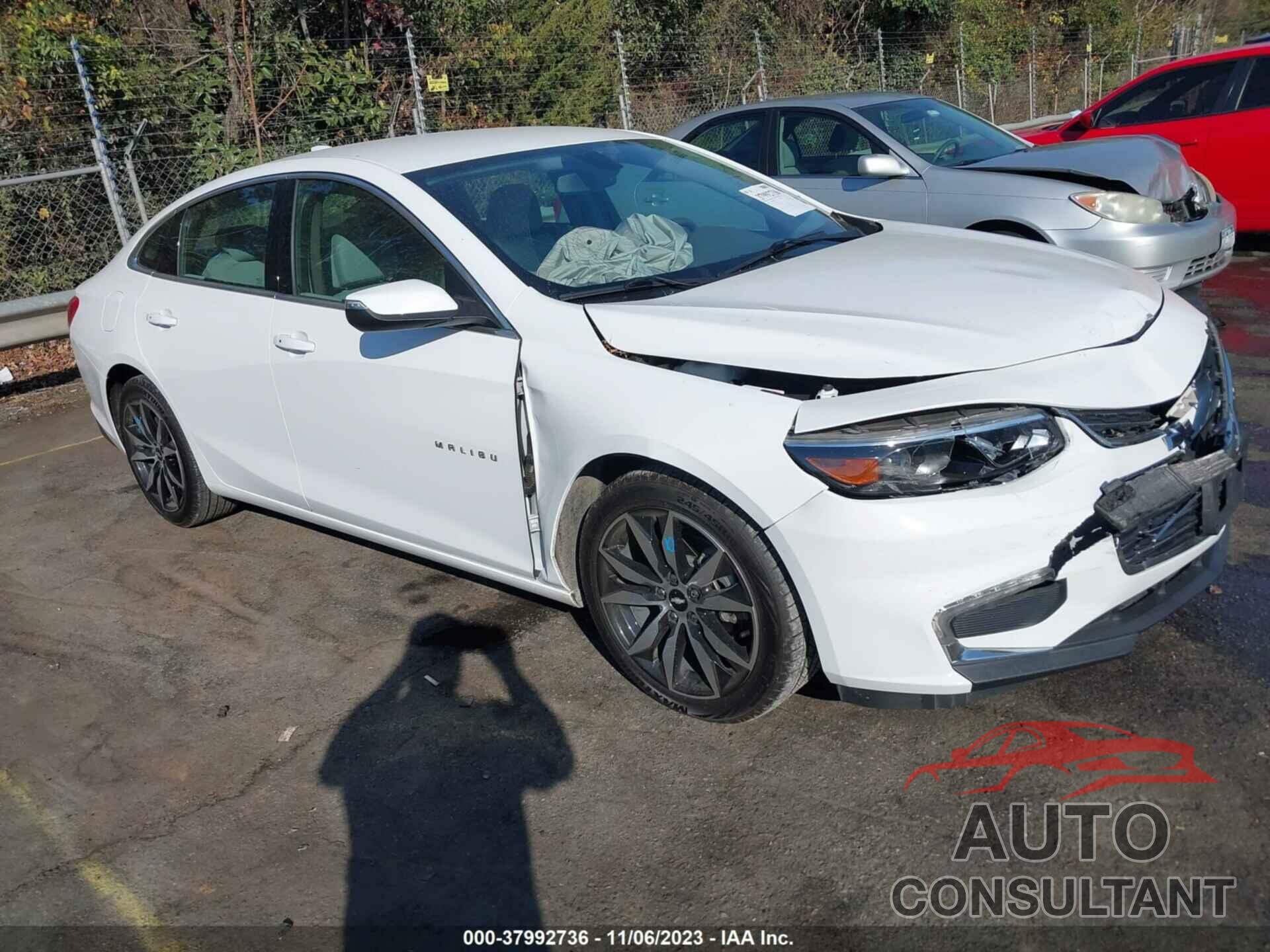 CHEVROLET MALIBU 2018 - 1G1ZD5ST7JF273492
