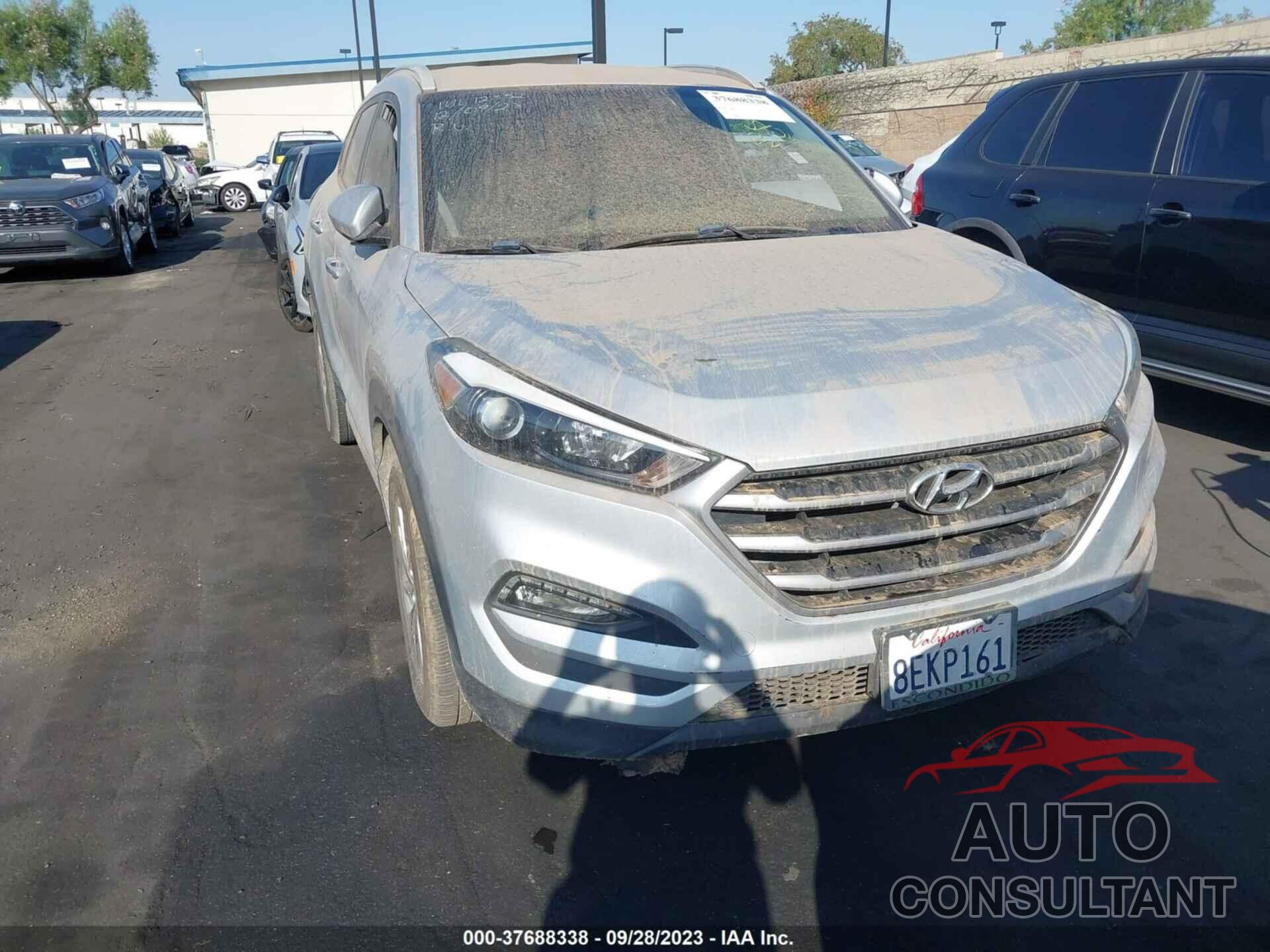 HYUNDAI TUCSON 2018 - KM8J33A42JU723174