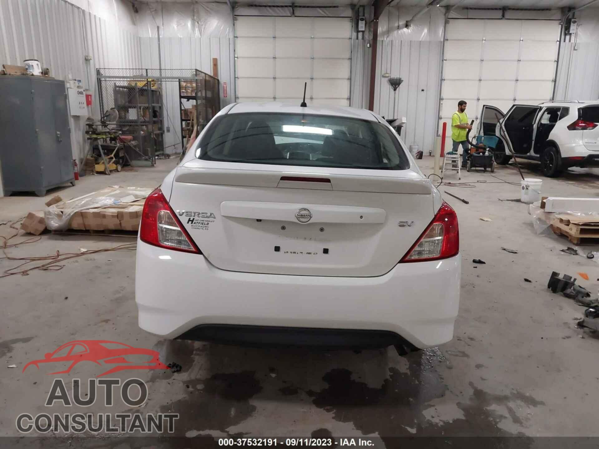 NISSAN VERSA 2019 - 3N1CN7AP3KL860048