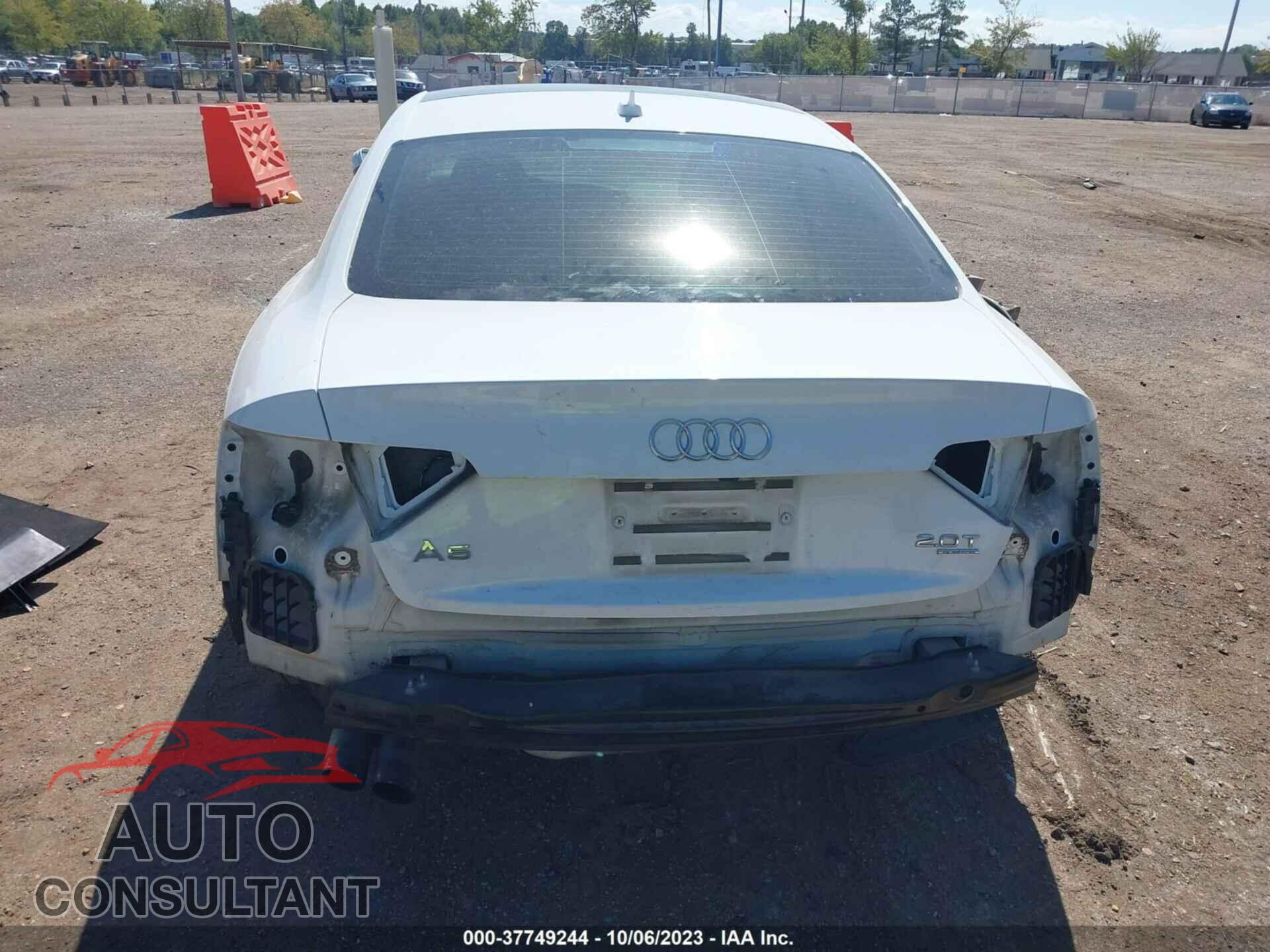 AUDI A5 2012 - WAULFAFR5CA044627