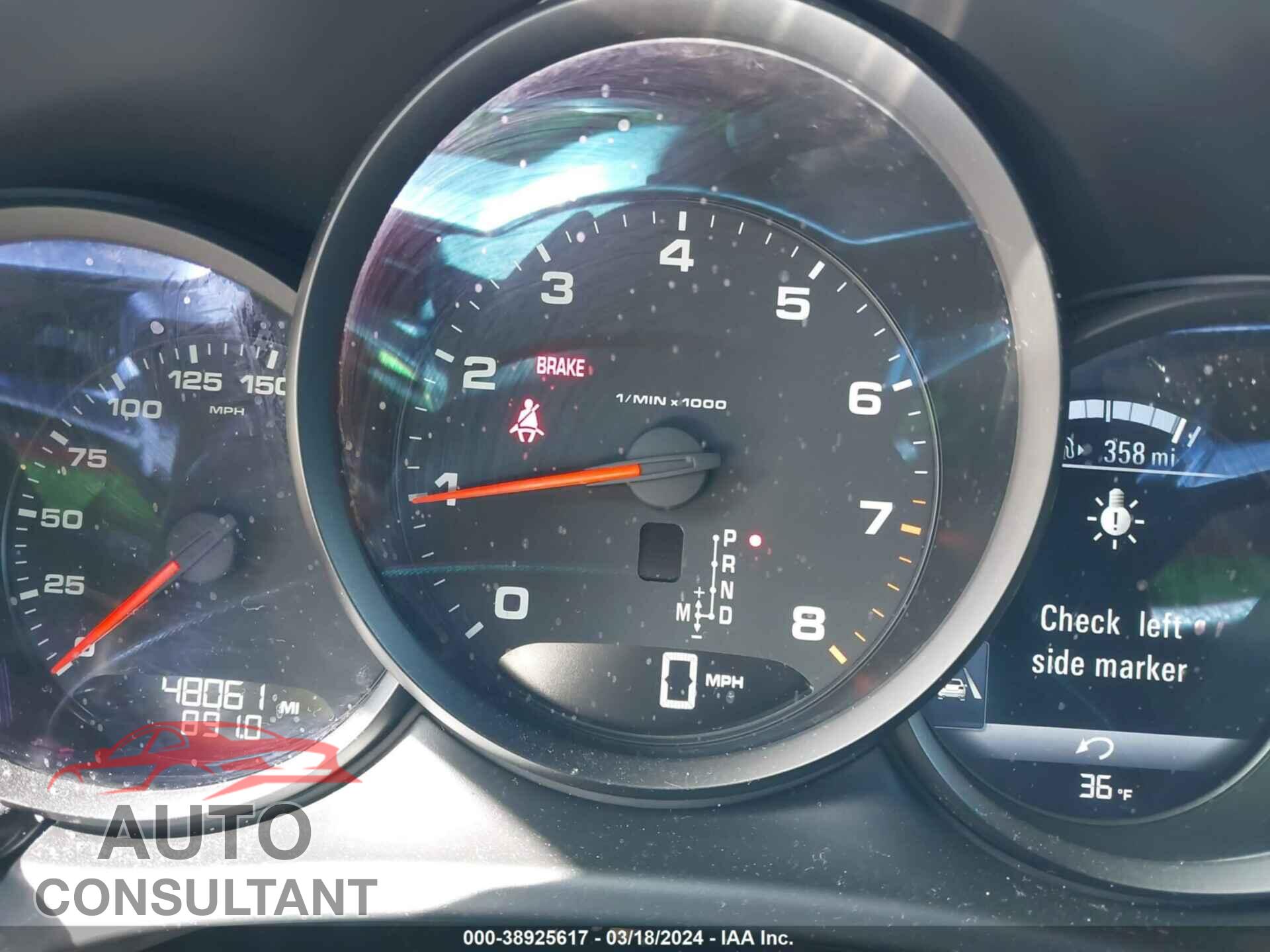 PORSCHE MACAN 2018 - WP1AA2A54JLB21751