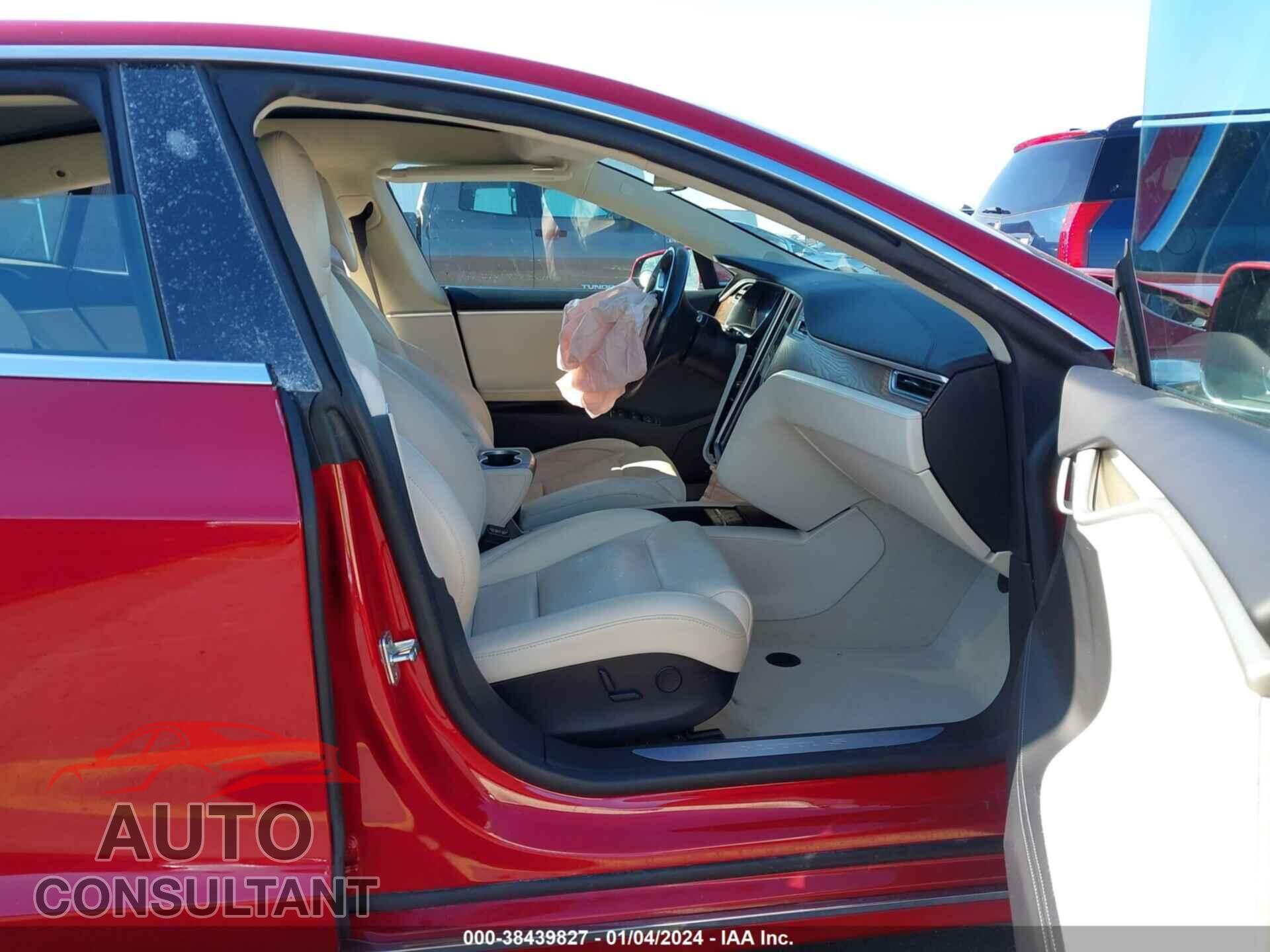 TESLA MODEL S 2018 - 5YJSA1E40JF245973