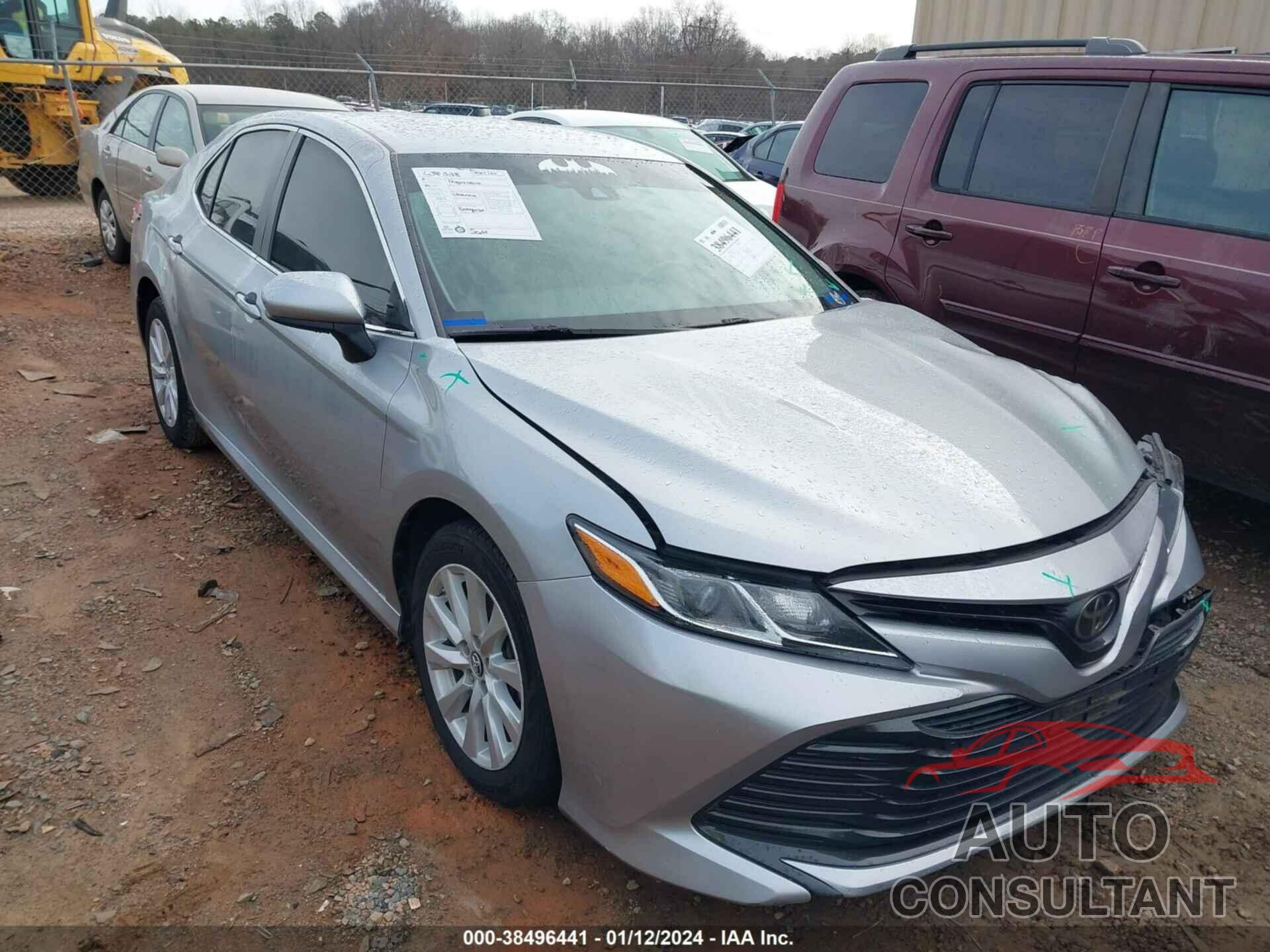 TOYOTA CAMRY 2018 - 4T1B11HK6JU635540