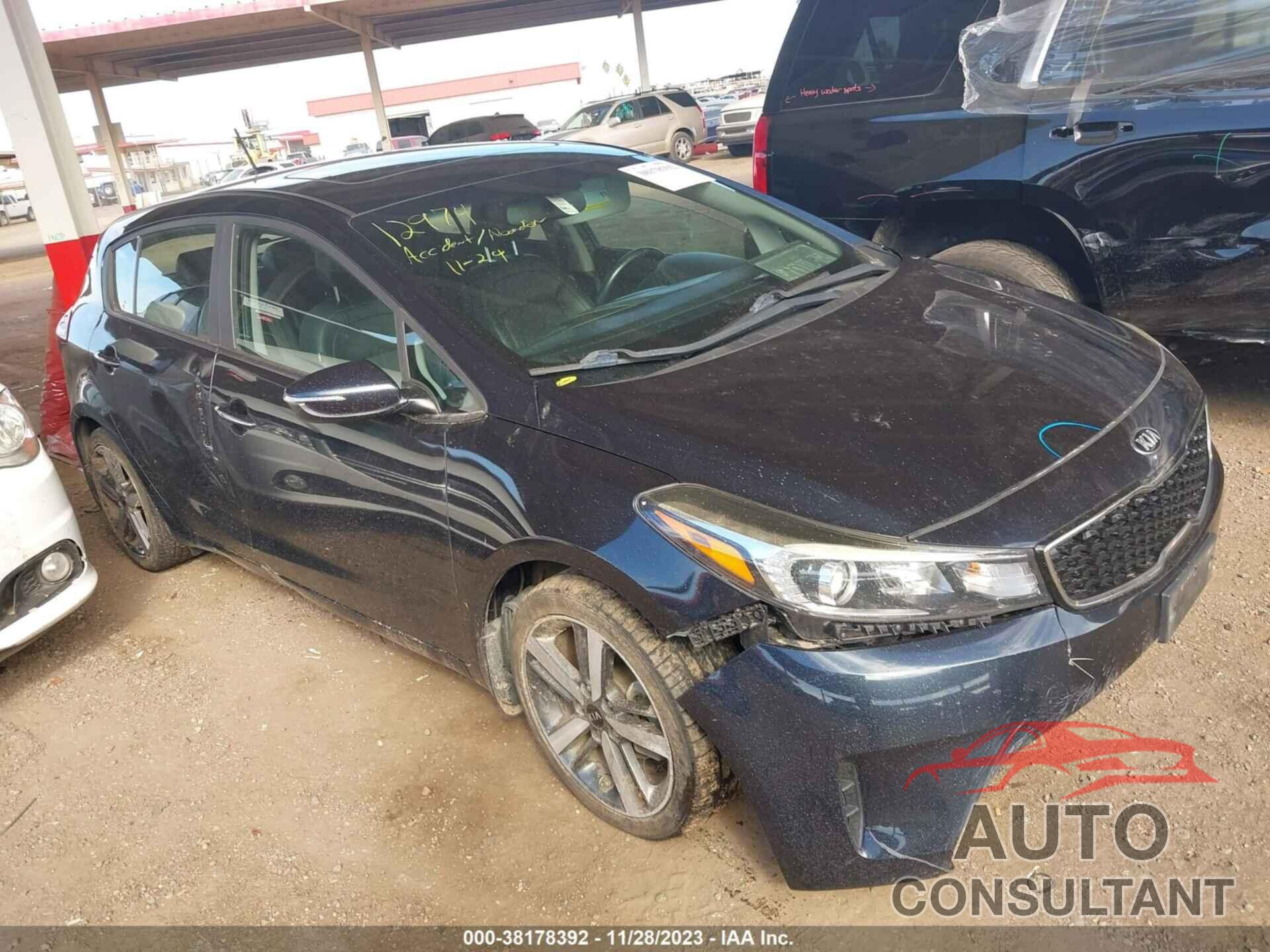 KIA FORTE 2018 - KNAFX5A81J5747907