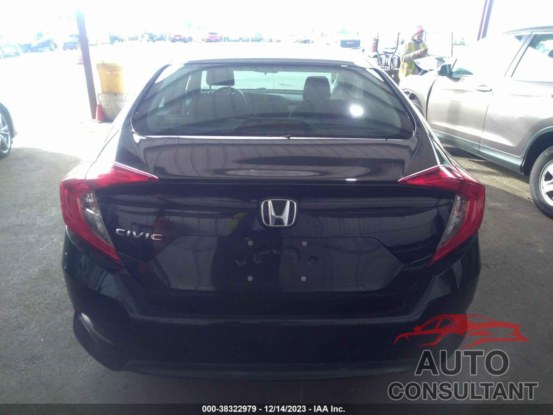 HONDA CIVIC 2018 - 2HGFC2F58JH525628