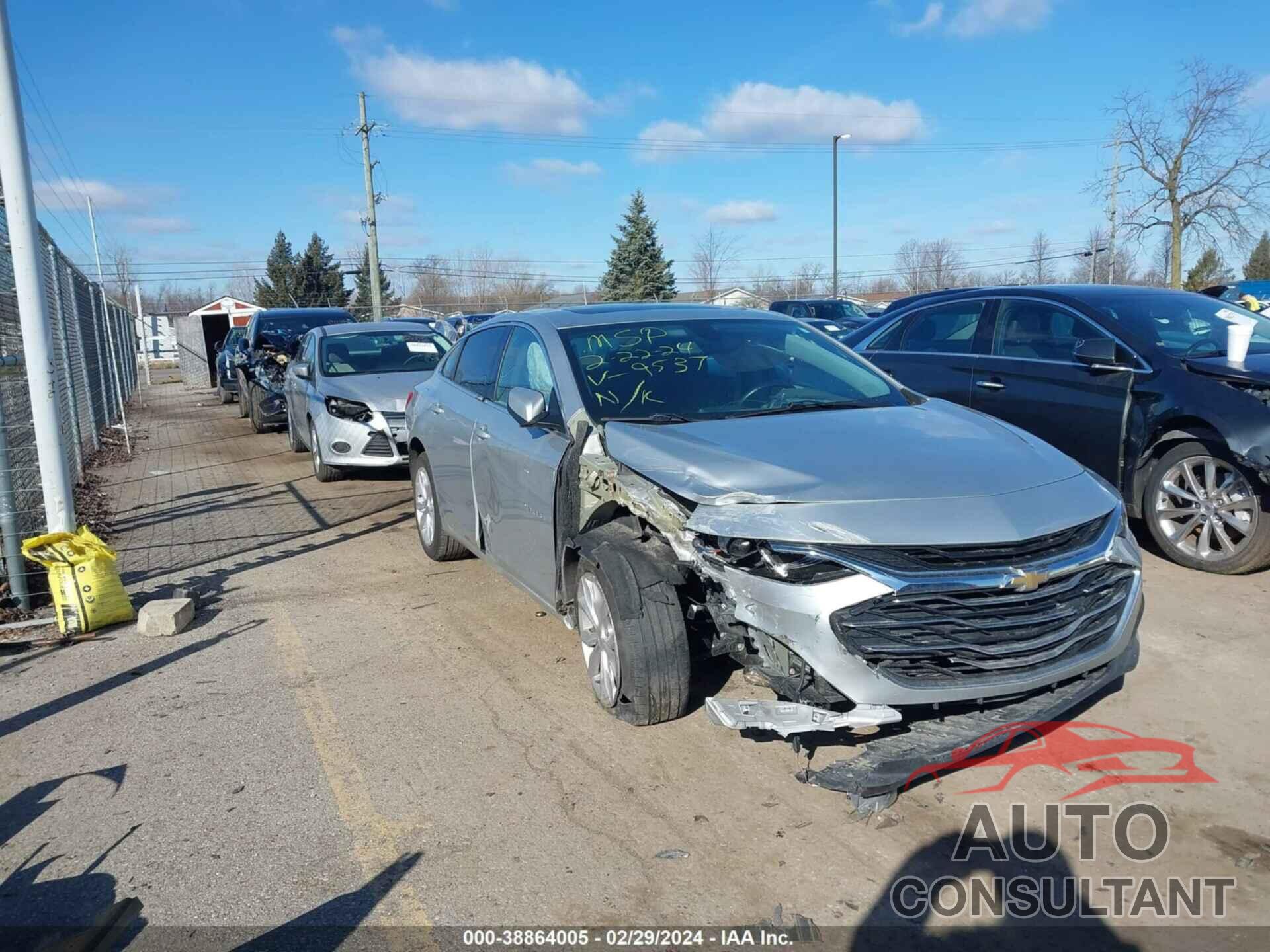 CHEVROLET MALIBU 2020 - 1G1ZD5STXLF089537