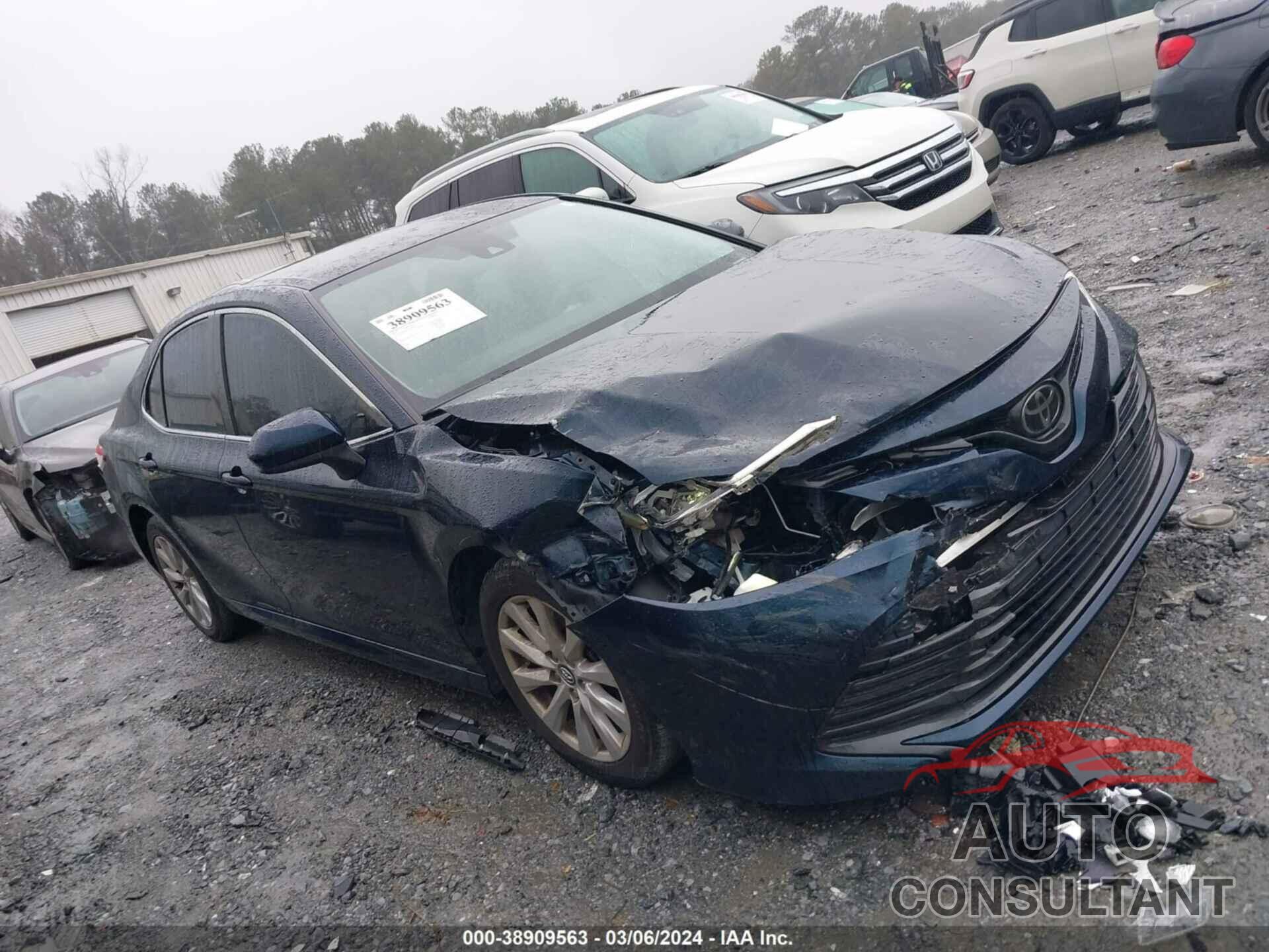 TOYOTA CAMRY 2019 - 4T1B11HK7KU800108