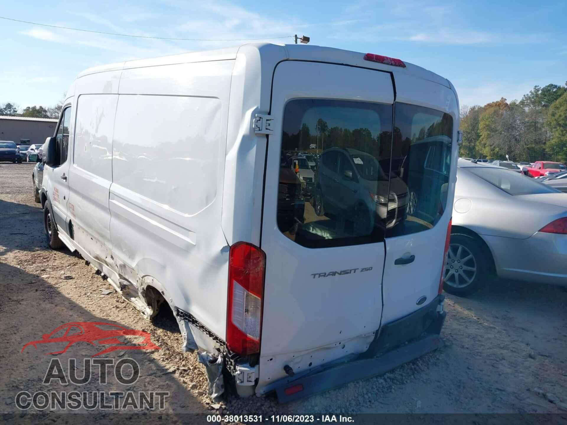 FORD TRANSIT 2017 - 1FTYR2CM6HKB14183