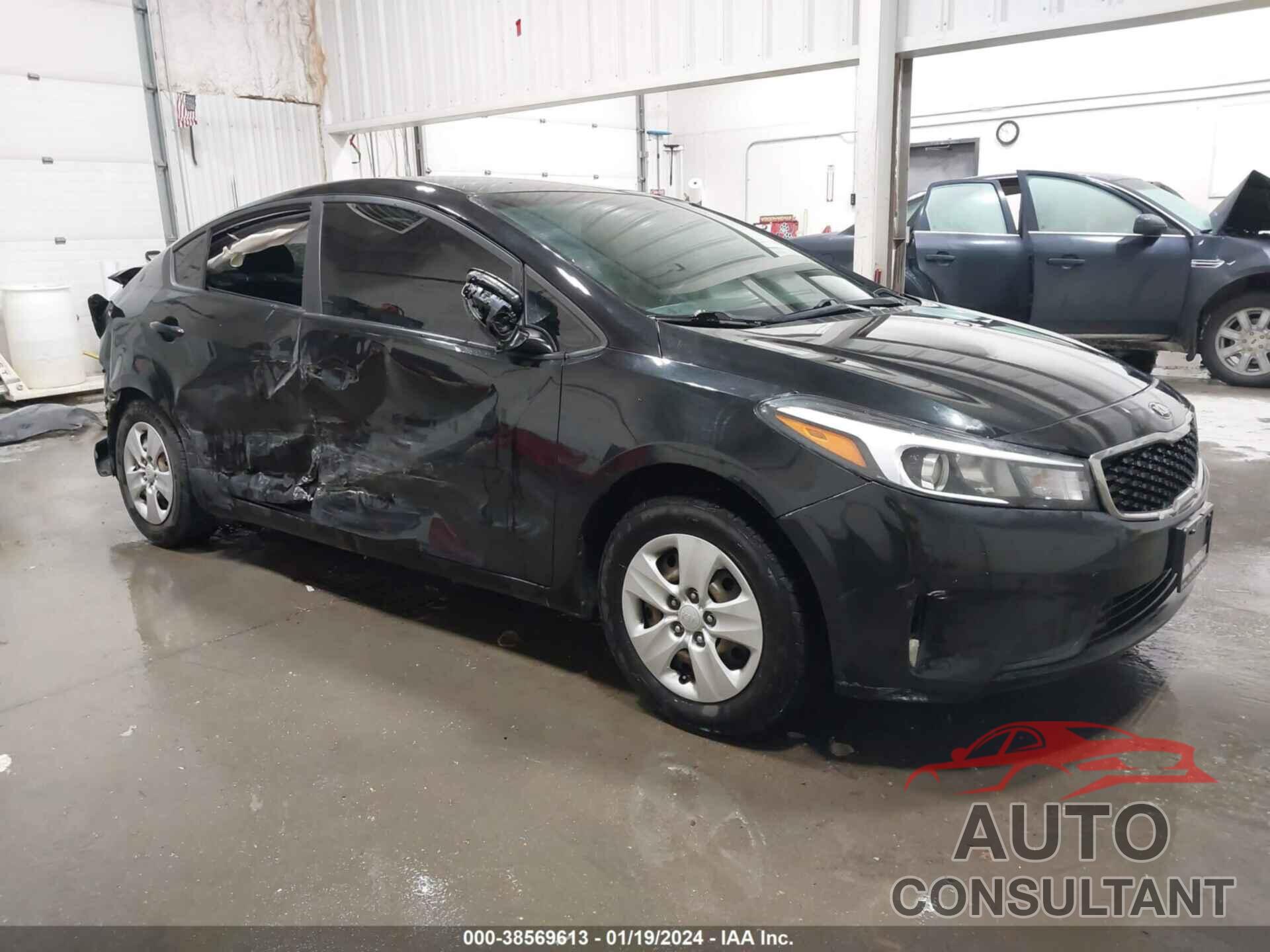 KIA FORTE 2018 - 3KPFK4A76JE183730