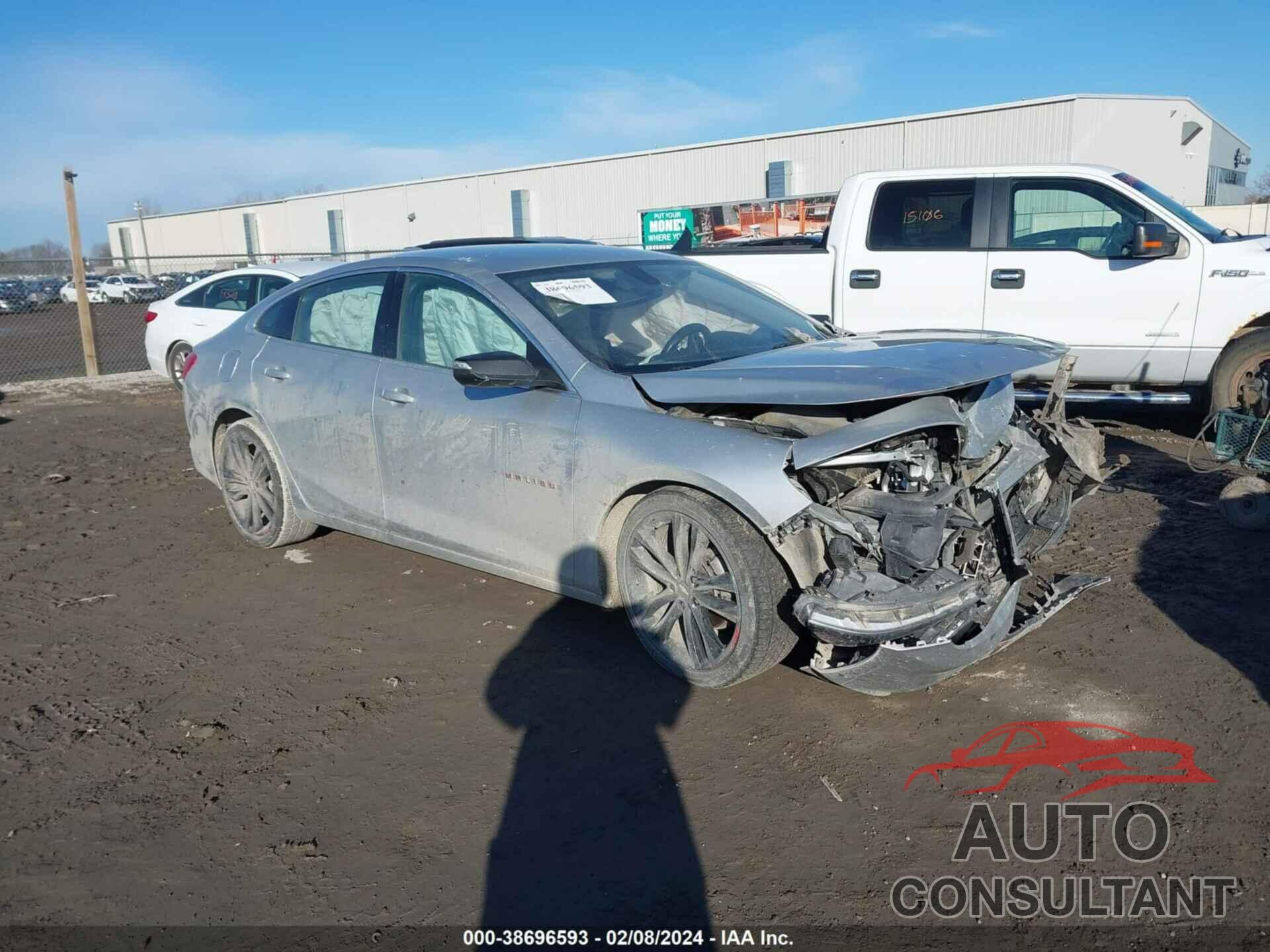 CHEVROLET MALIBU 2018 - 1G1ZD5ST0JF219712