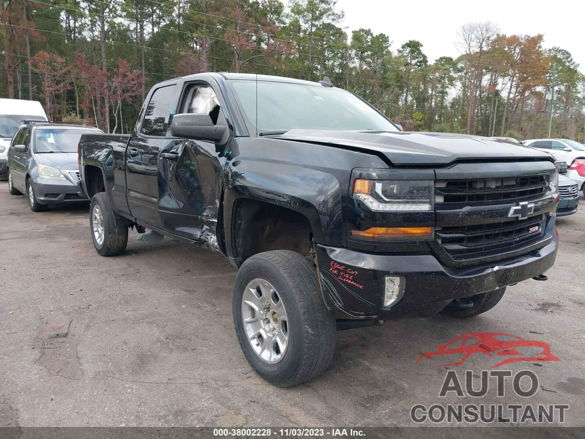 CHEVROLET SILVERADO 1500 2017 - 1GCVKREC1HZ169426