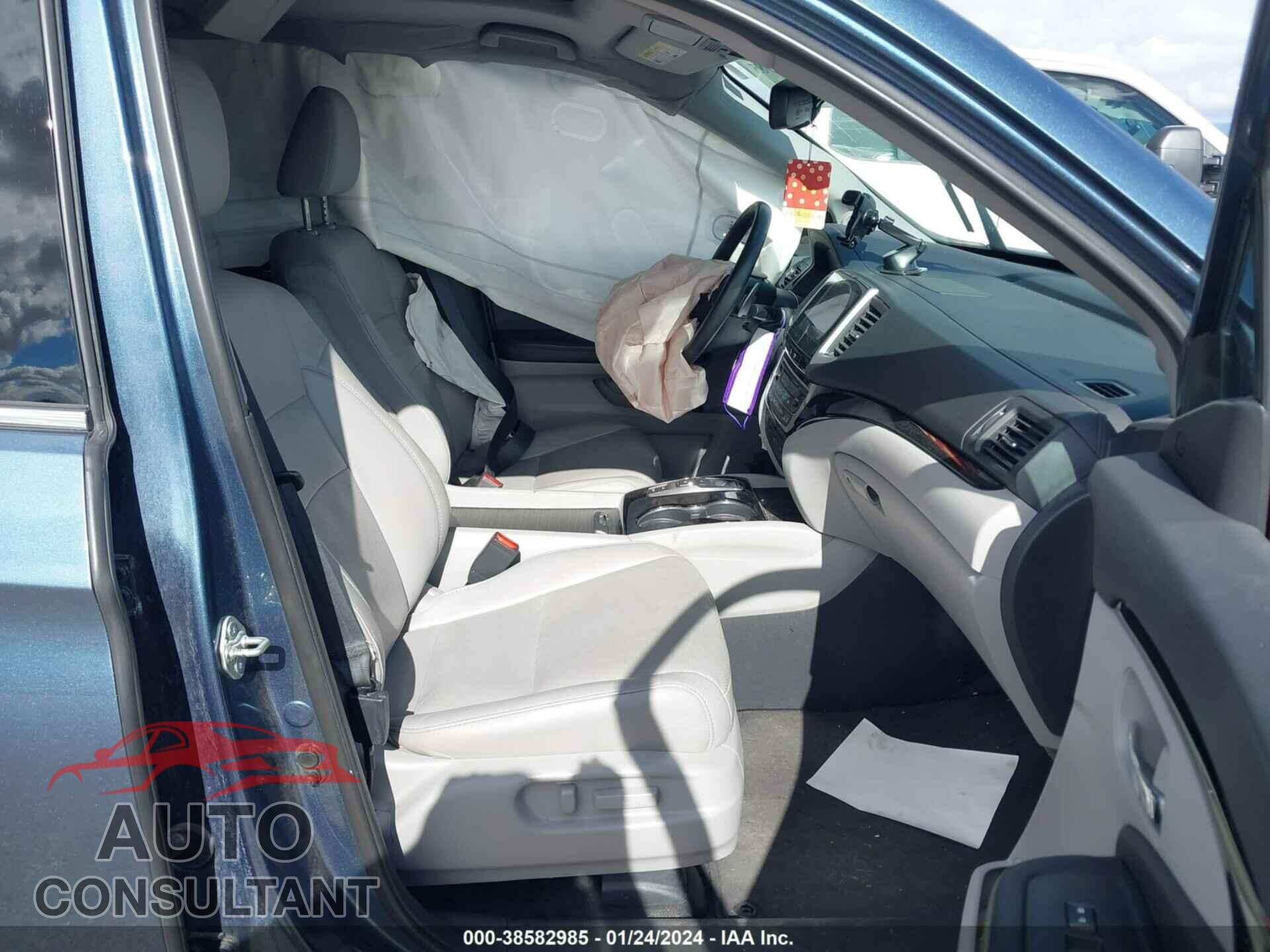 HONDA PILOT 2017 - 5FNYF6H05HB042623