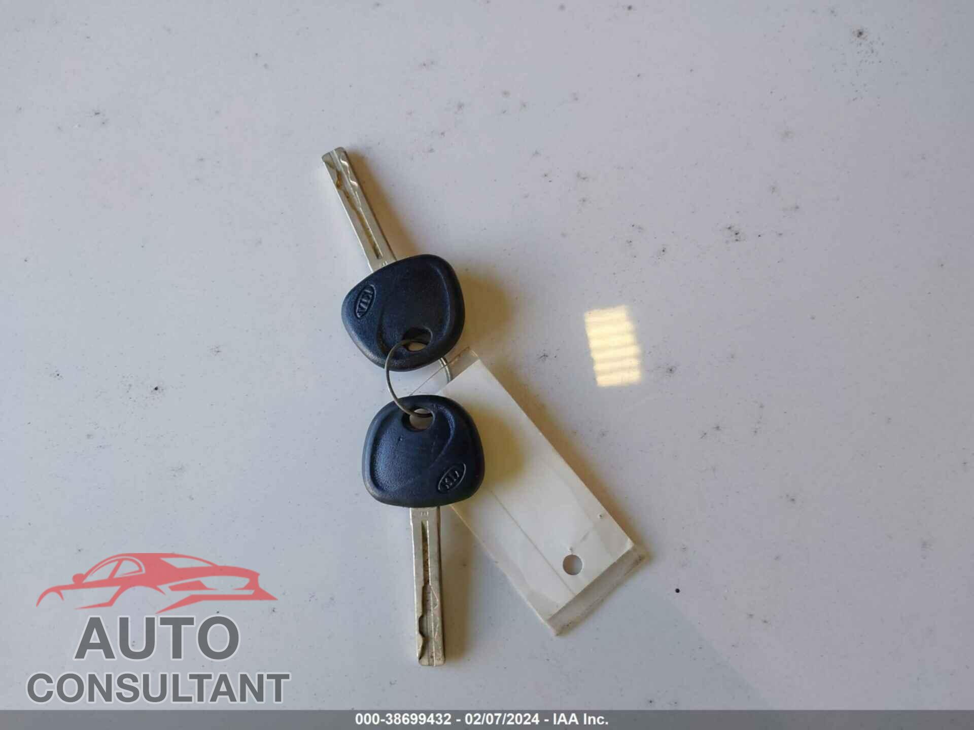 KIA RIO 2017 - KNADM4A30H6072053