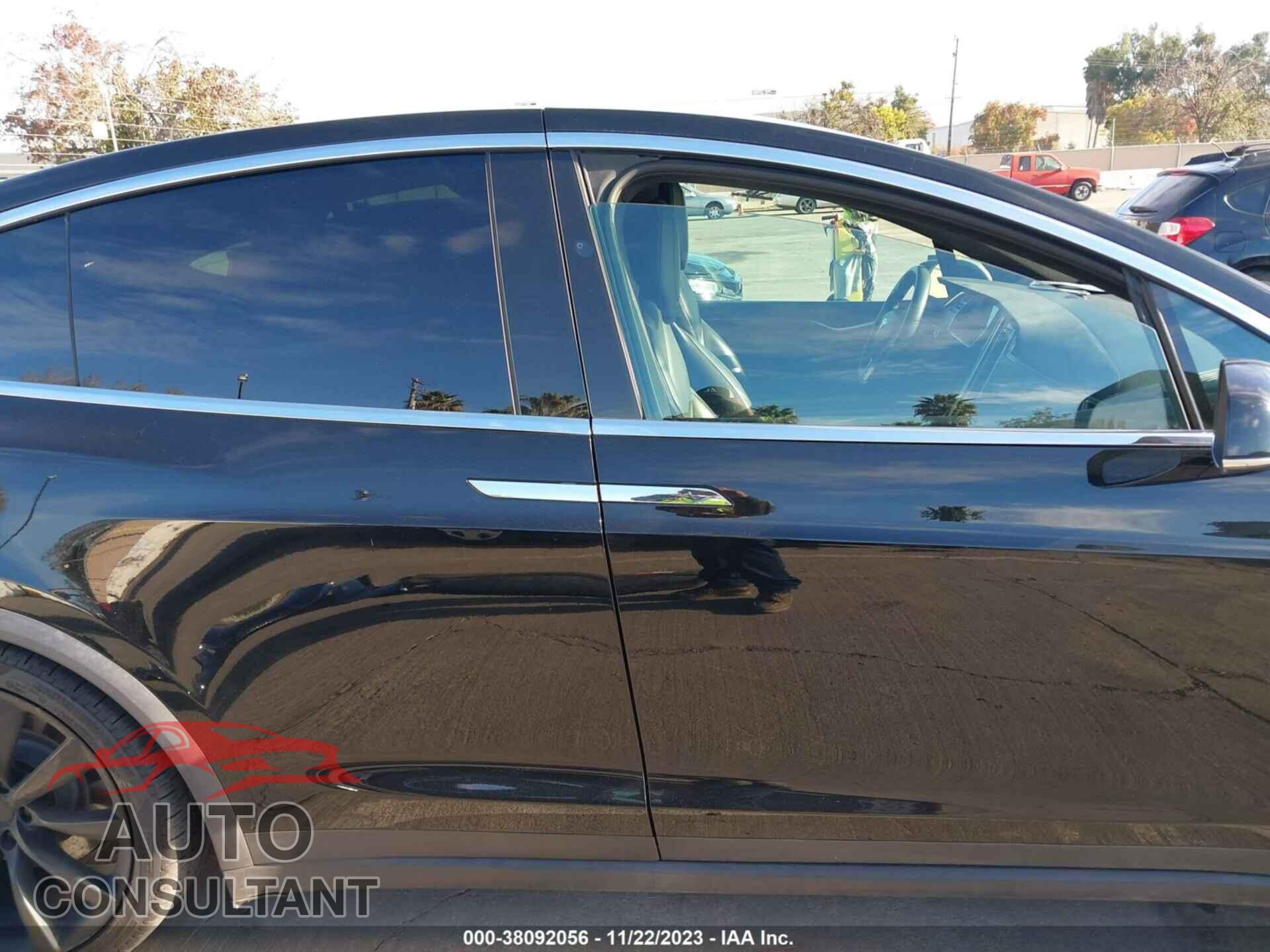 TESLA MODEL X 2017 - 5YJXCBE21HF055257