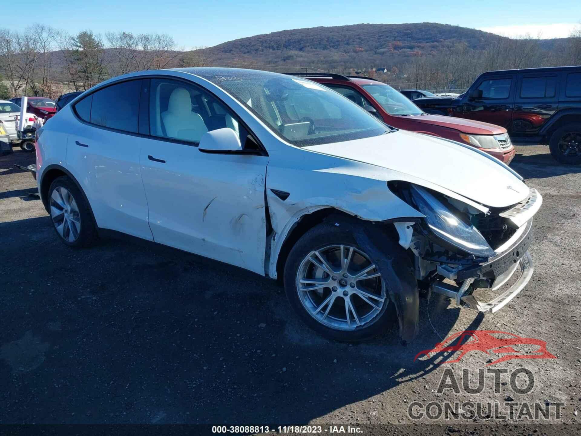 TESLA MODEL Y 2023 - 7SAYGDEE4PA100690