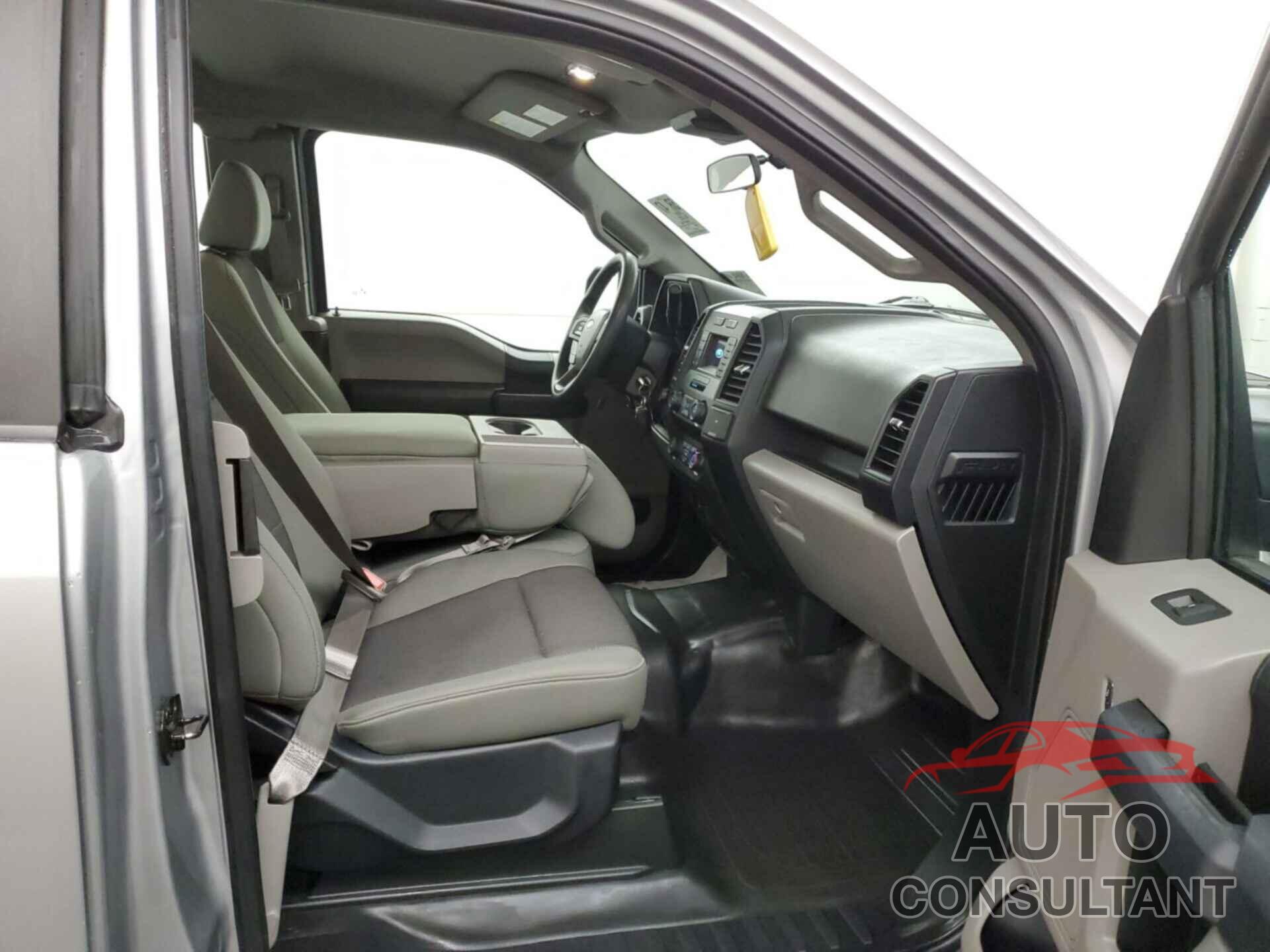 FORD F-150 2020 - 1FTFX1E55LKE46007