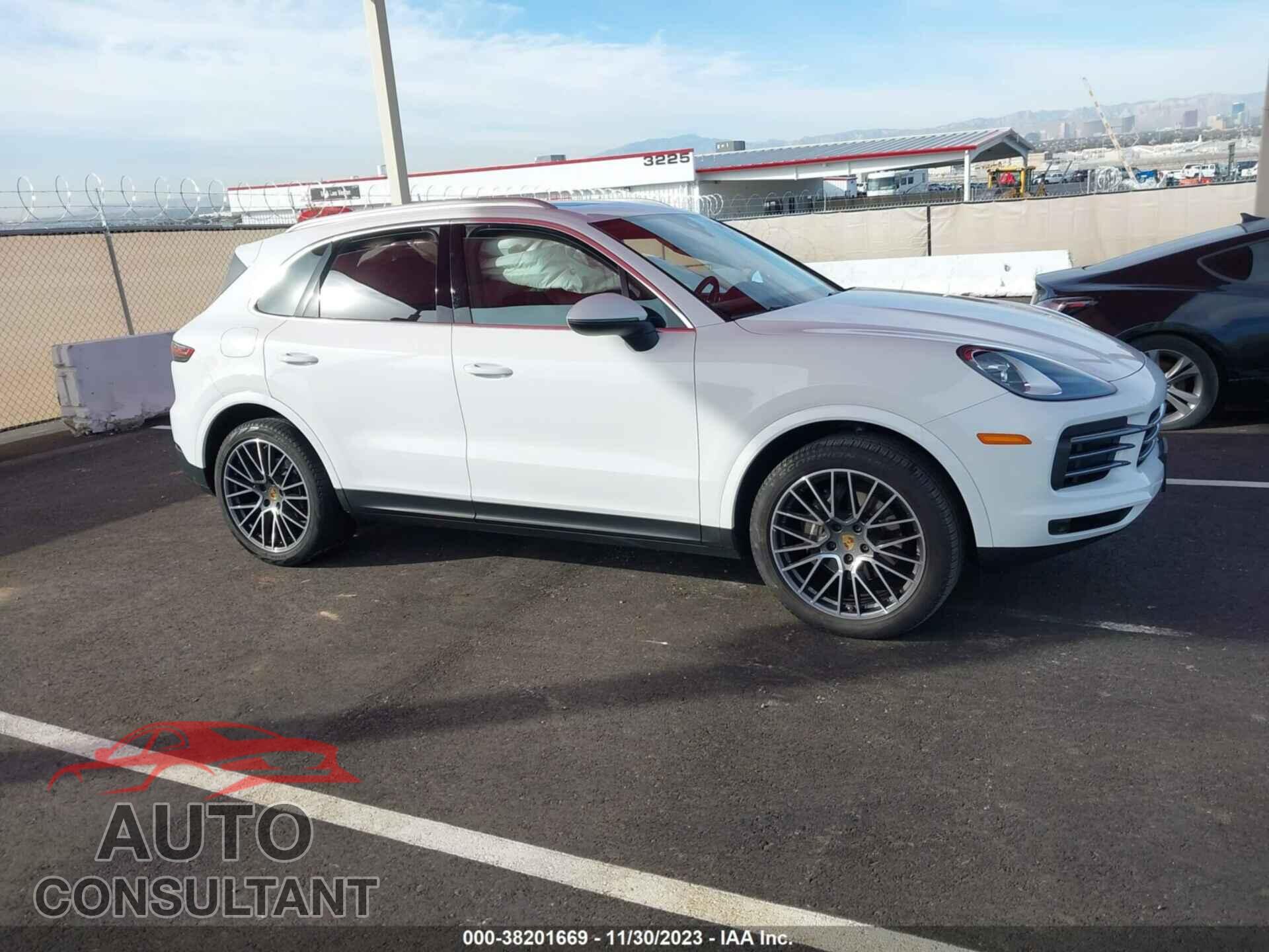 PORSCHE CAYENNE 2020 - WP1AA2AY2LDA09067