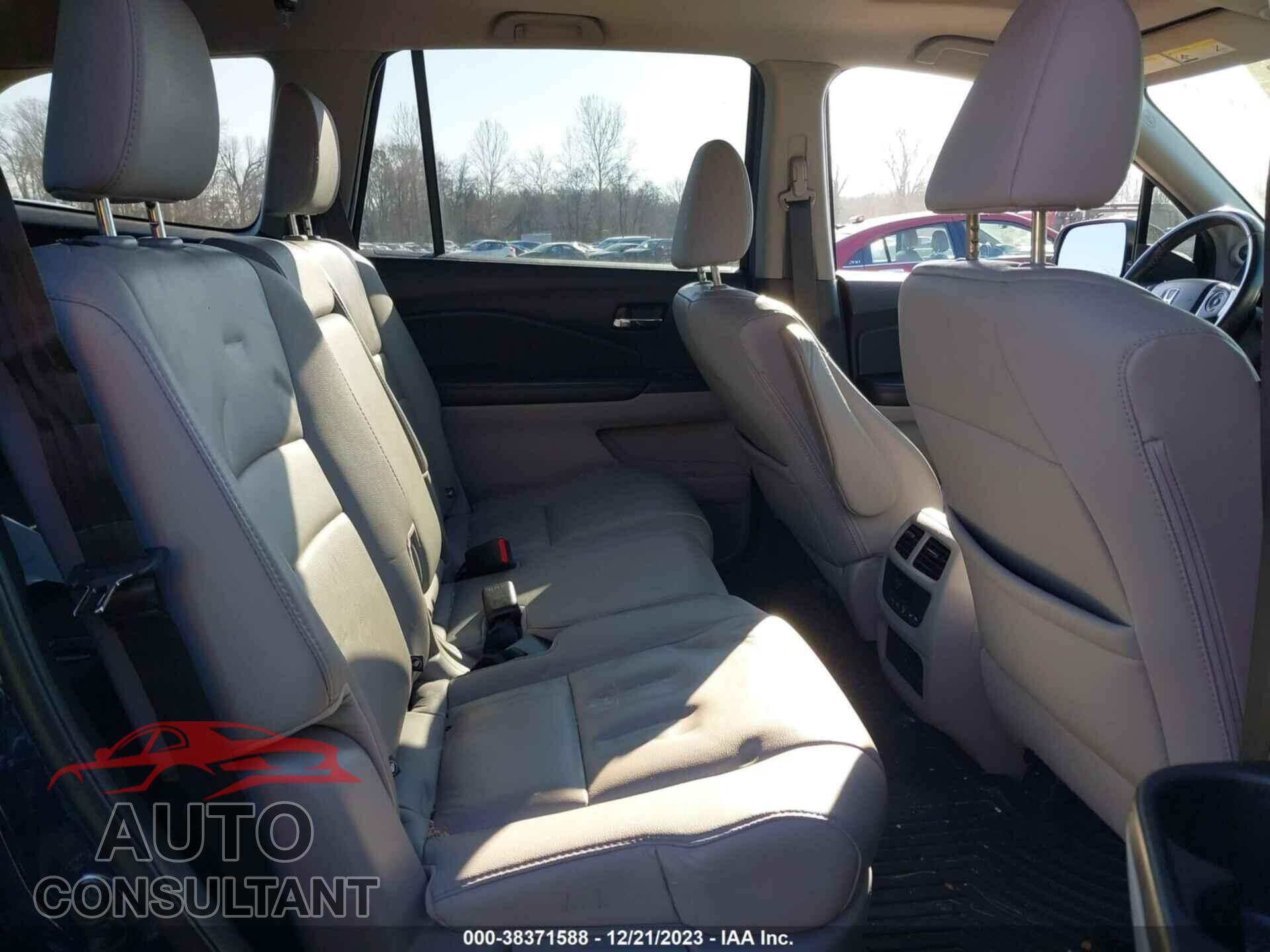 HONDA PILOT 2017 - 5FNYF6H50HB016457