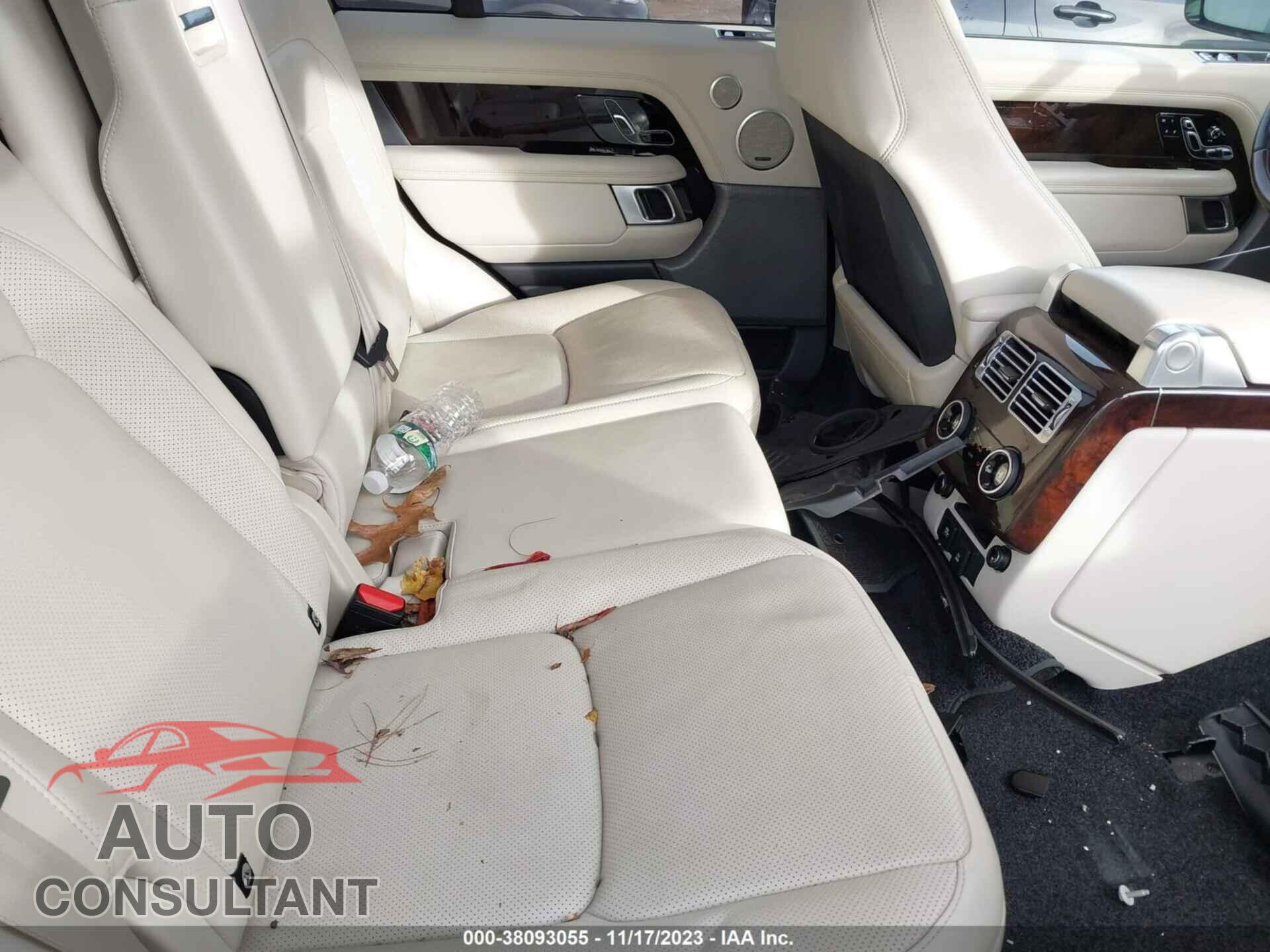 LAND ROVER RANGE ROVER 2018 - SALGS2RE3JA388770