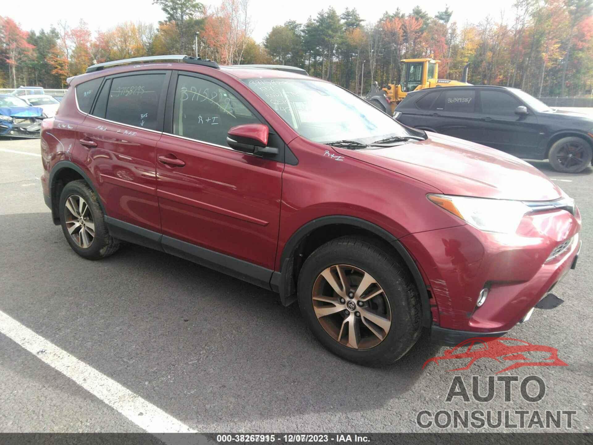 TOYOTA RAV4 2018 - JTMRFREV4JD256635