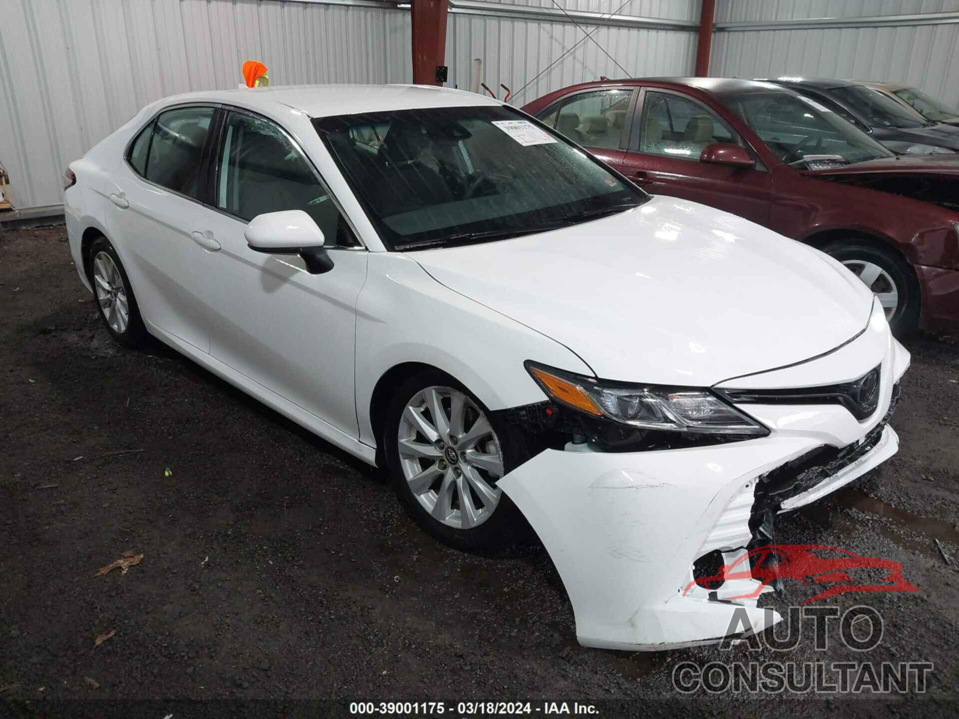 TOYOTA CAMRY 2019 - 4T1B11HK2KU288242