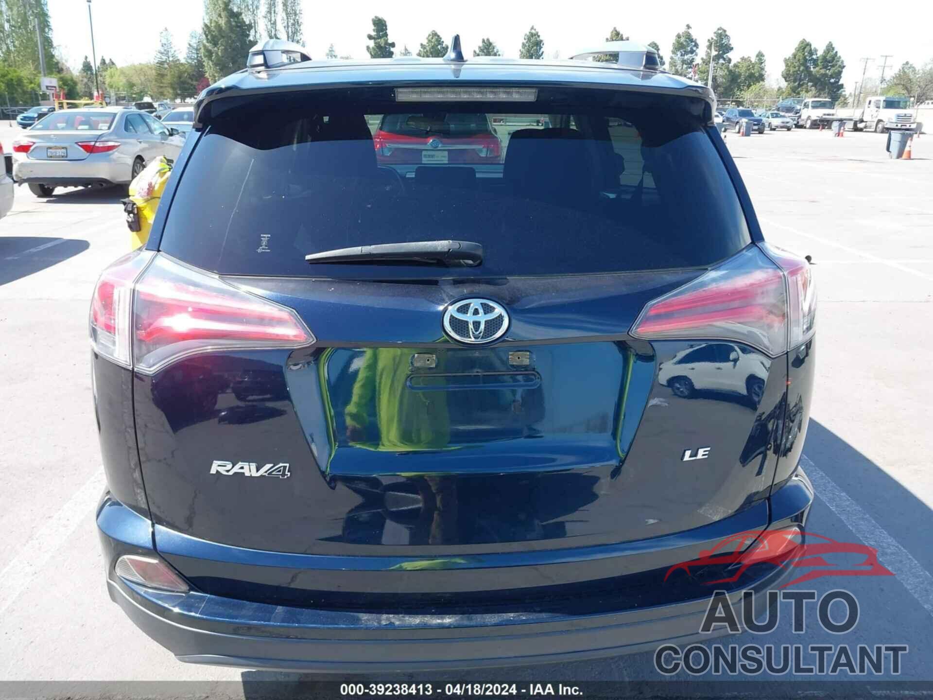 TOYOTA RAV4 2017 - JTMZFREV1HJ710156