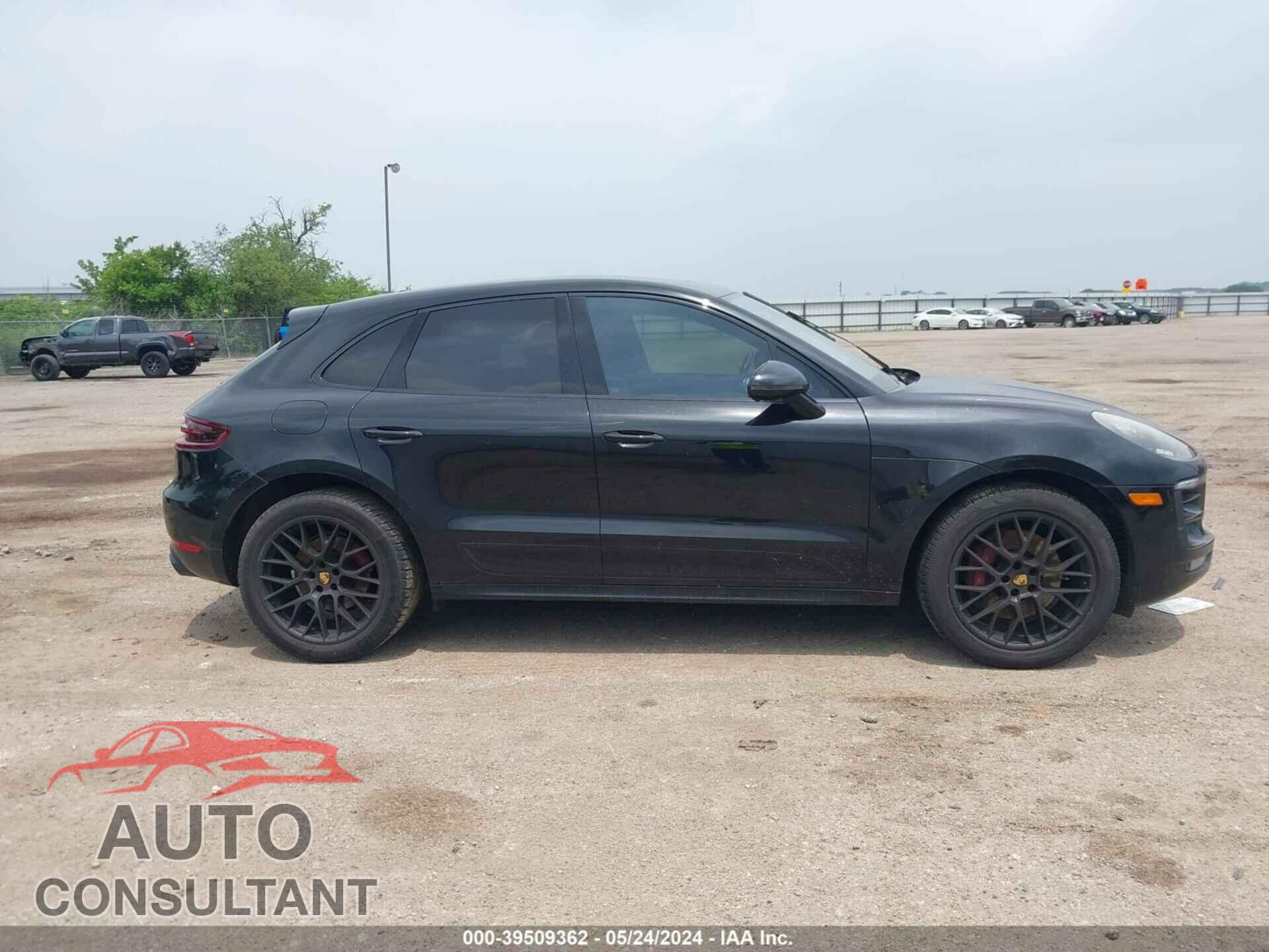 PORSCHE MACAN 2017 - WP1AG2A54HLB52071