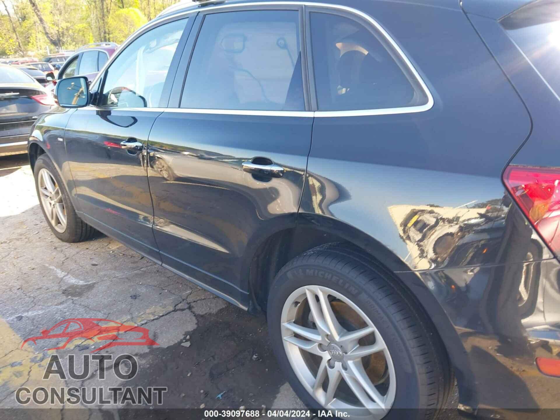 AUDI Q5 2017 - WA1D7AFP2HA043147
