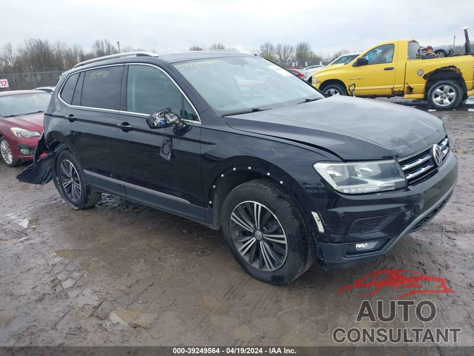 VOLKSWAGEN TIGUAN 2018 - 3VV2B7AX0JM132697