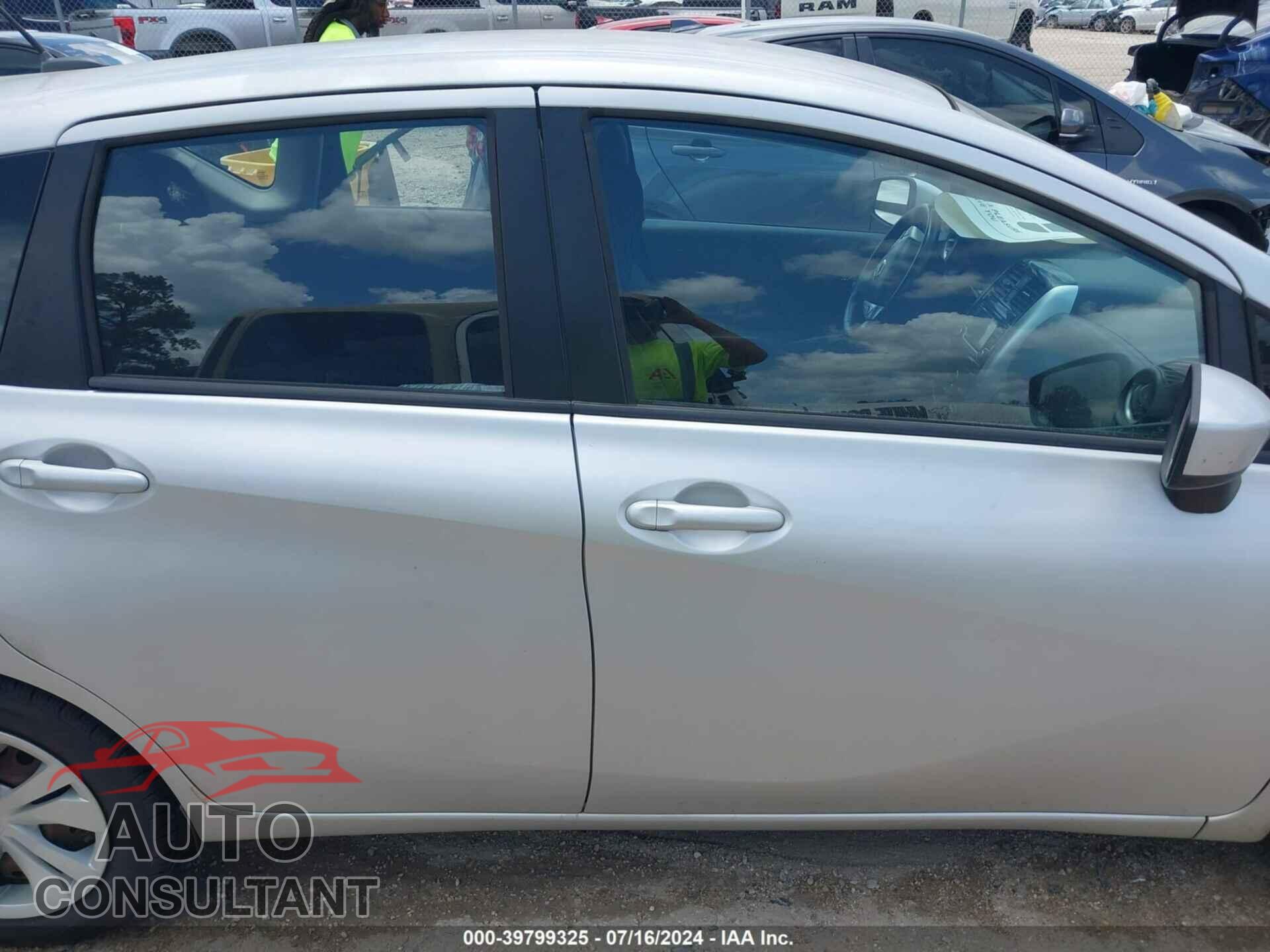 NISSAN VERSA NOTE 2017 - 3N1CE2CP3HL375871