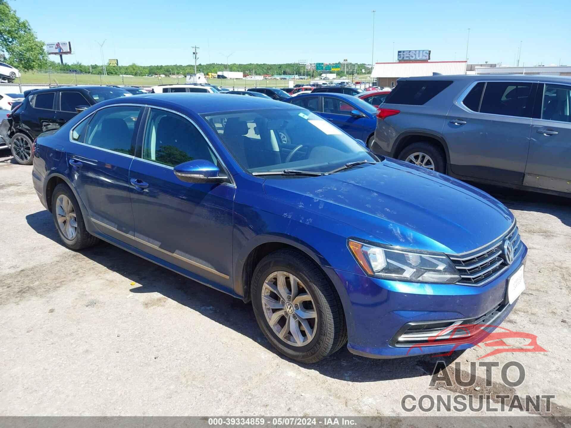 VOLKSWAGEN PASSAT 2016 - 1VWAT7A32GC032810