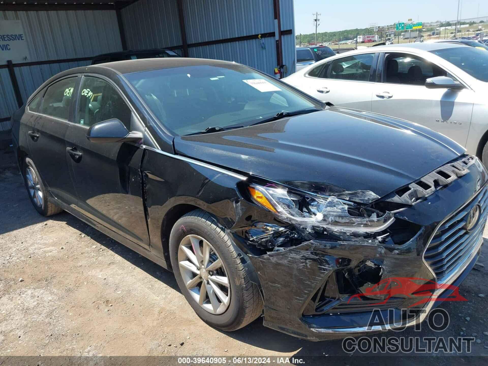 HYUNDAI SONATA 2018 - 5NPE24AF4JH725101