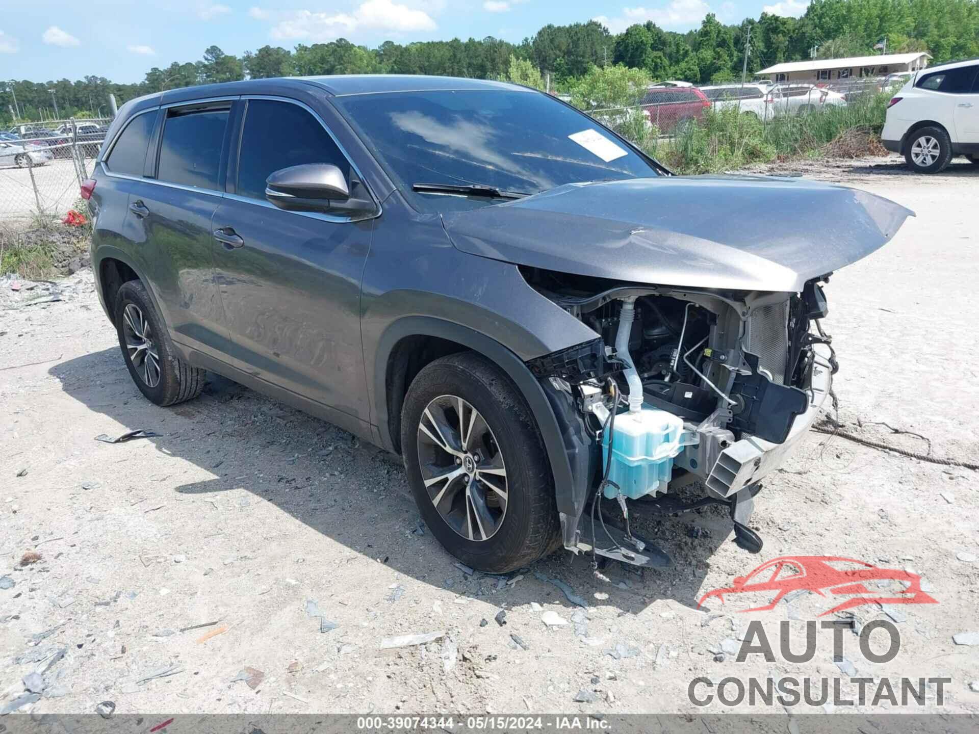 TOYOTA HIGHLANDER 2018 - 5TDZARFH9JS036497