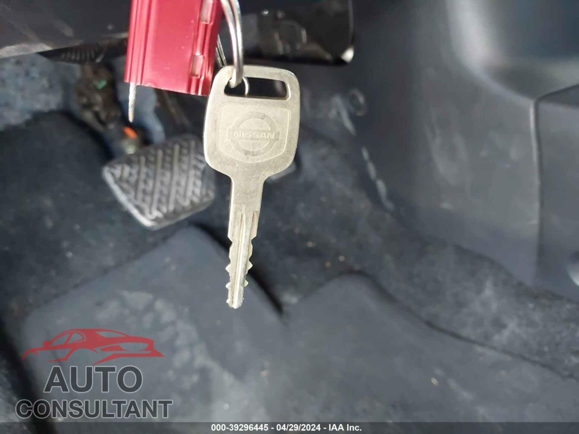 NISSAN VERSA 2018 - 3N1CN7AP7JL804340