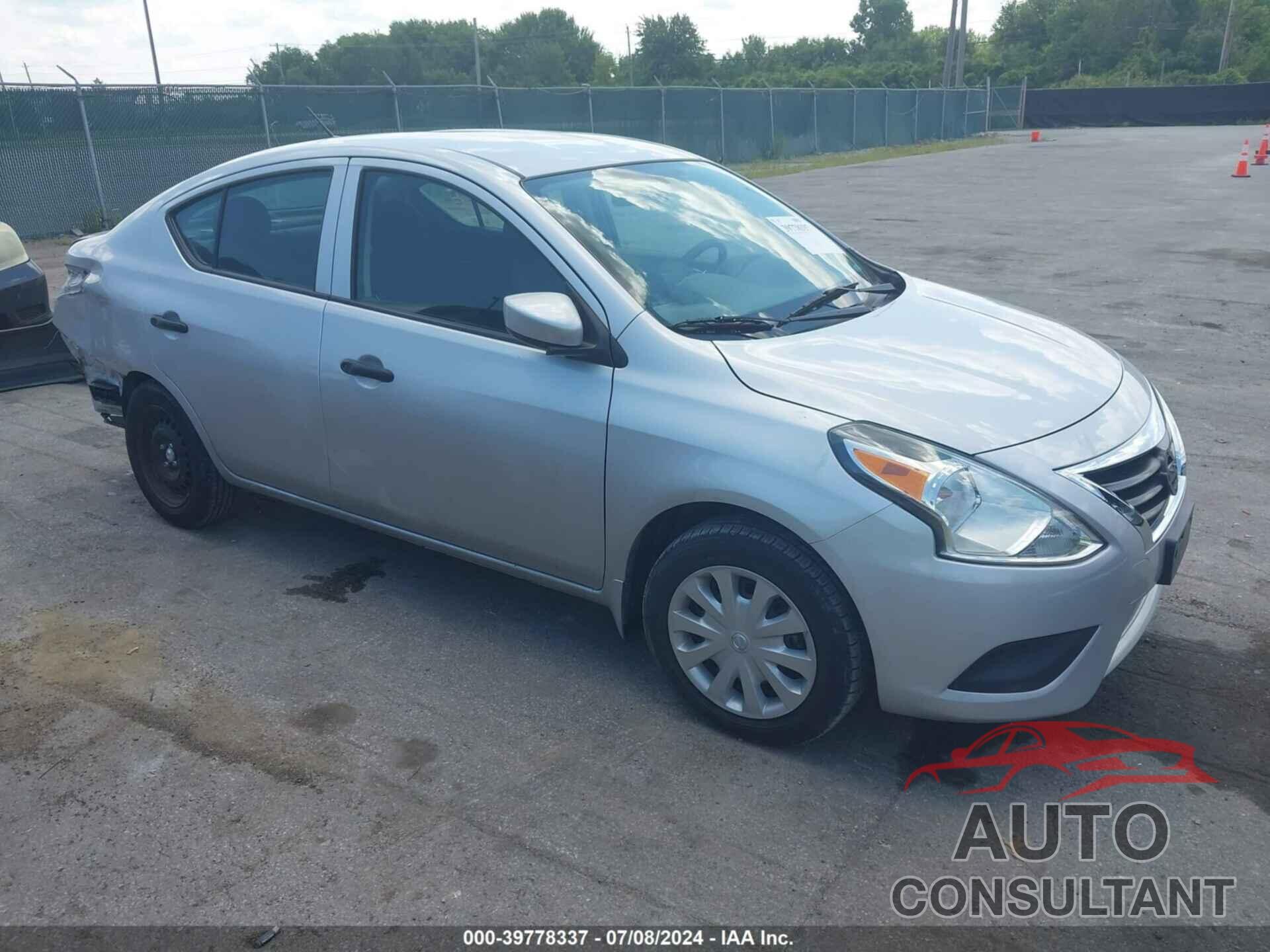 NISSAN VERSA 2017 - 3N1CN7AP0HL832152