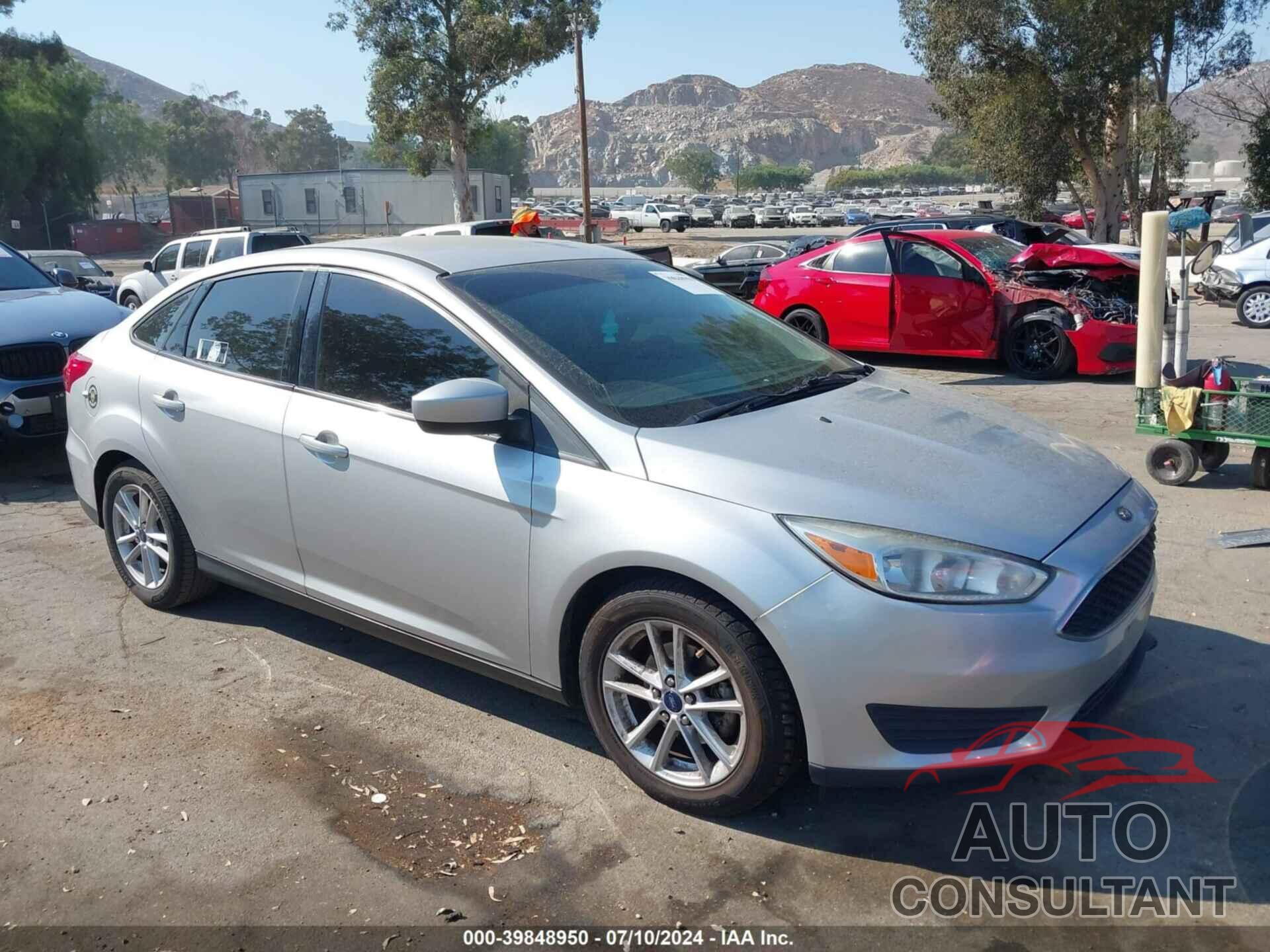 FORD FOCUS 2018 - 1FADP3F29JL316882